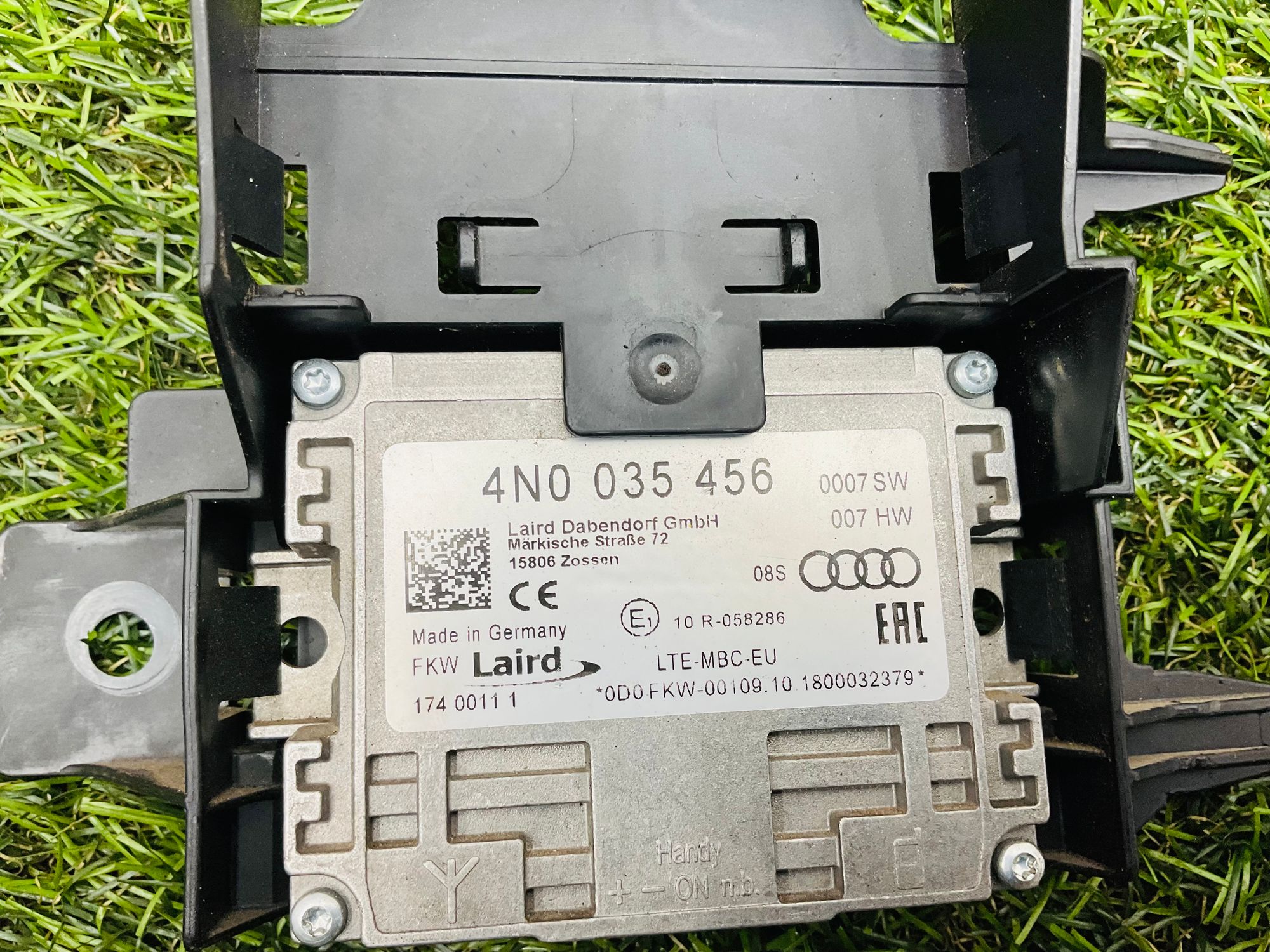 https://ycs.partsauto.market/partsauto-images/thmbs/userImages/h353NjtZg3VDP19b5HMt7LlpbQ93/part/9961c416-8020-4613-b79b-dbe813ad11b4_1786023293843.jpg