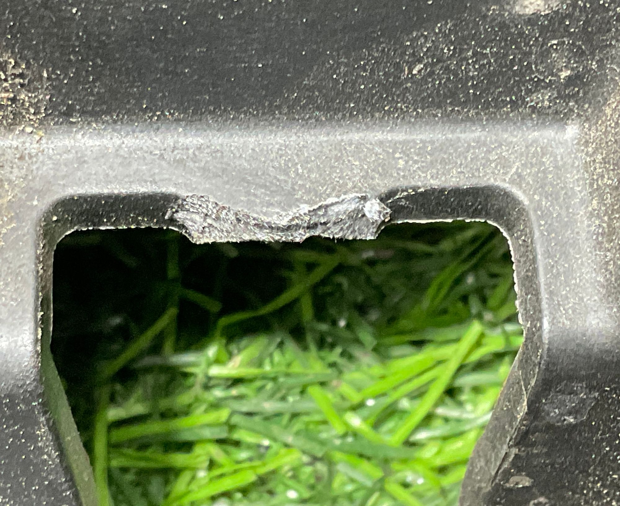 https://ycs.partsauto.market/partsauto-images/thmbs/userImages/h353NjtZg3VDP19b5HMt7LlpbQ93/part/996ba775-f147-4301-ae8a-6aef80c855ba_1735204310228.jpg