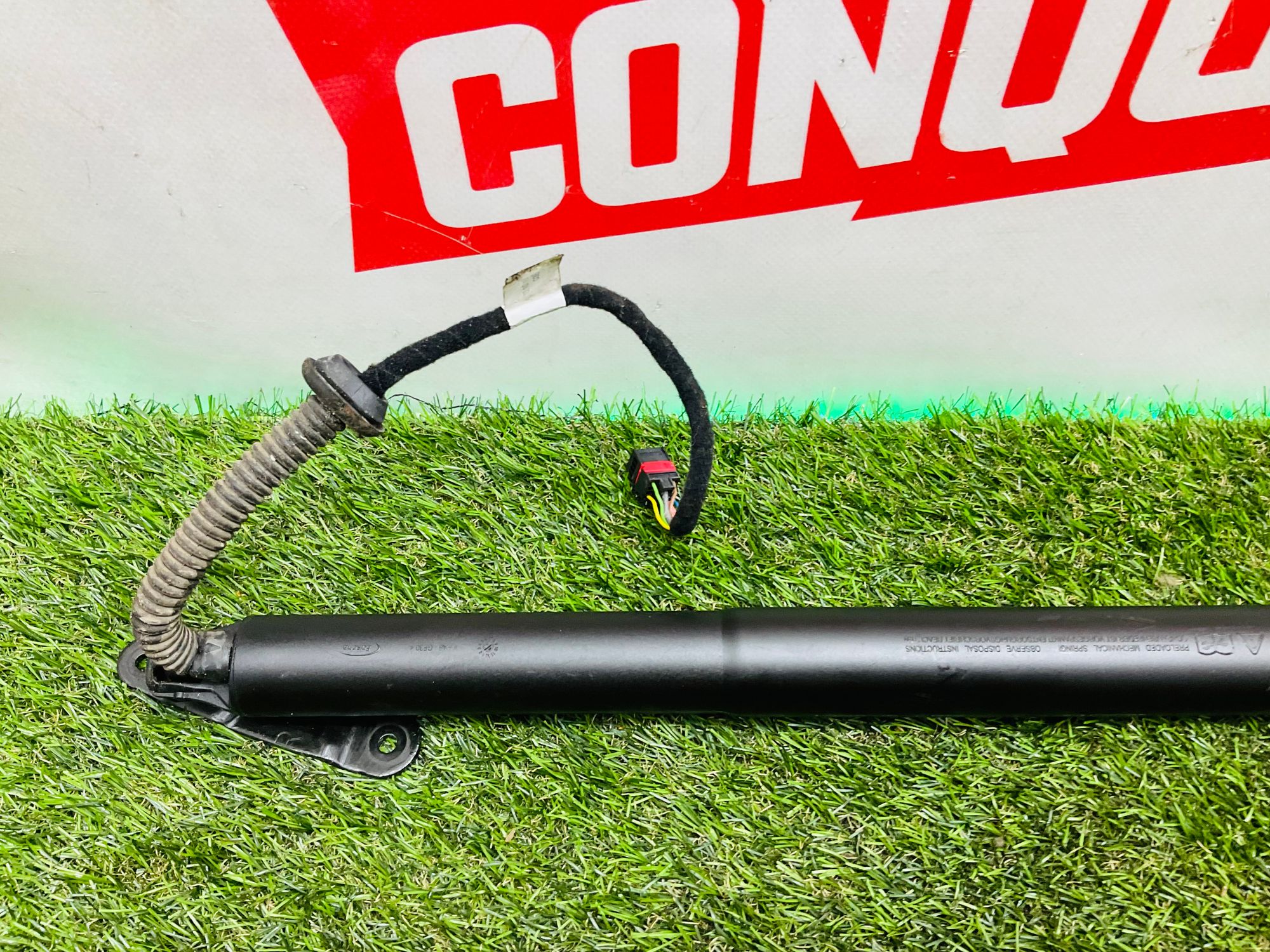 https://ycs.partsauto.market/partsauto-images/thmbs/userImages/h353NjtZg3VDP19b5HMt7LlpbQ93/part/9a21de6c-102d-41a7-b689-9ac02d087b04_1786792867660.jpg