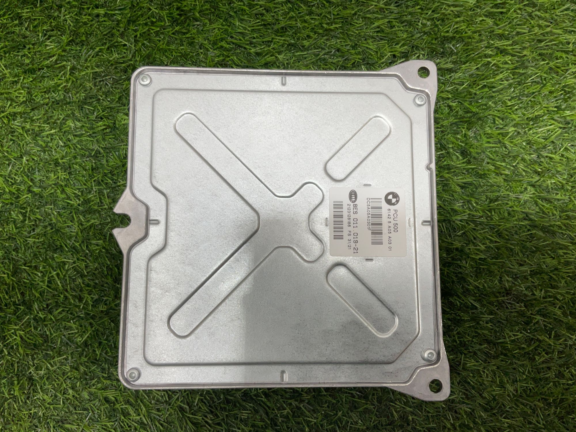 https://ycs.partsauto.market/partsauto-images/thmbs/userImages/h353NjtZg3VDP19b5HMt7LlpbQ93/part/9a932c22-89b2-4f9c-9b77-27f3b3e513ba_1734449564801.jpg