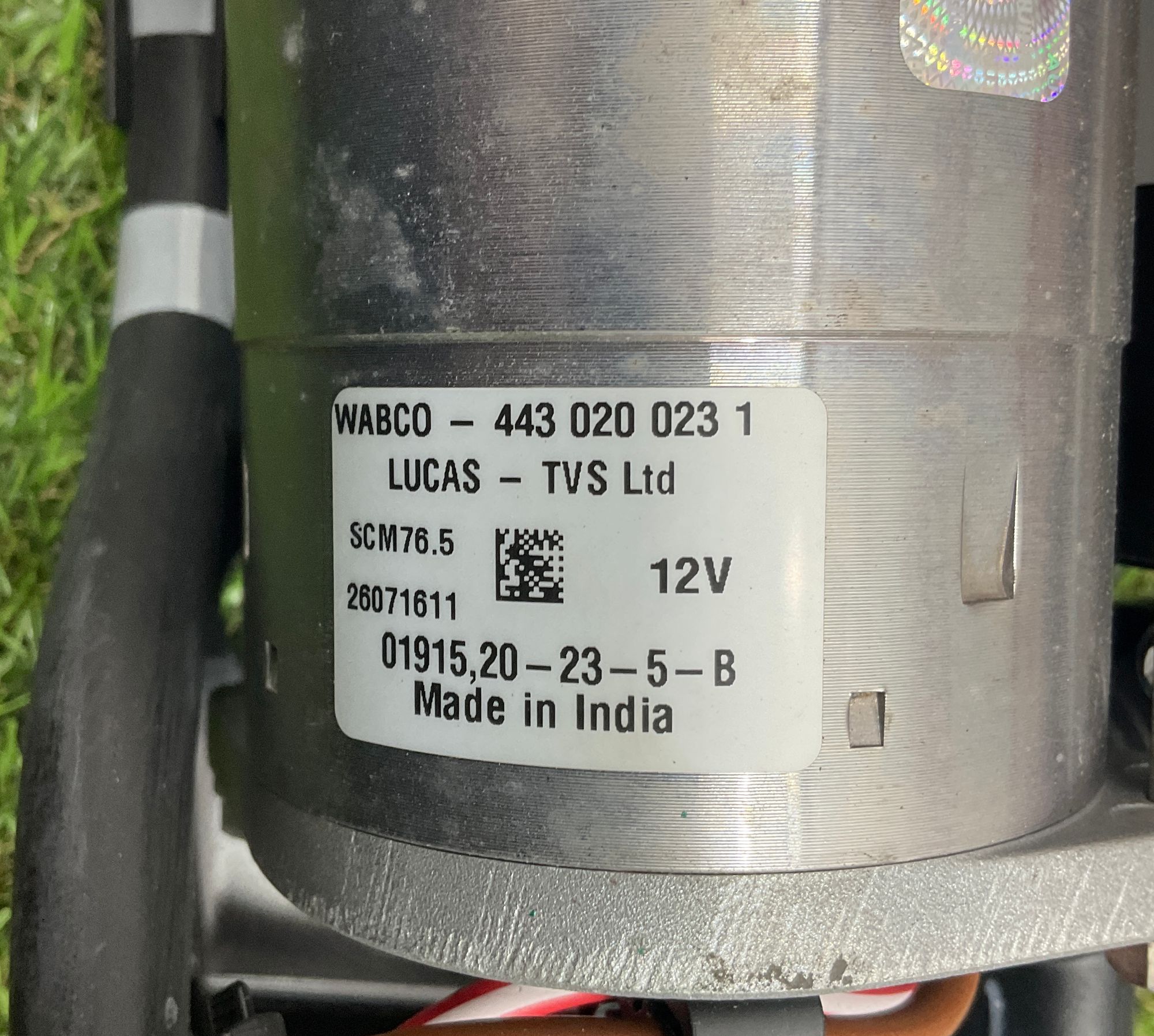 https://ycs.partsauto.market/partsauto-images/thmbs/userImages/h353NjtZg3VDP19b5HMt7LlpbQ93/part/9aa02ed3-c565-4080-8b96-c416519a64bf_1746711040341.jpg