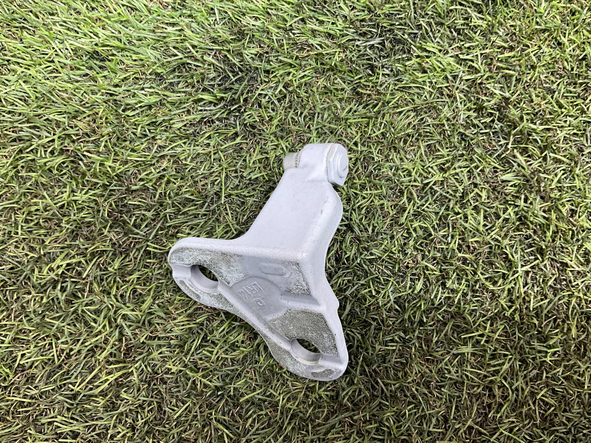 Петля двери правой передней Land Rover Defender II L663 2022, 5500 рублей, Москва