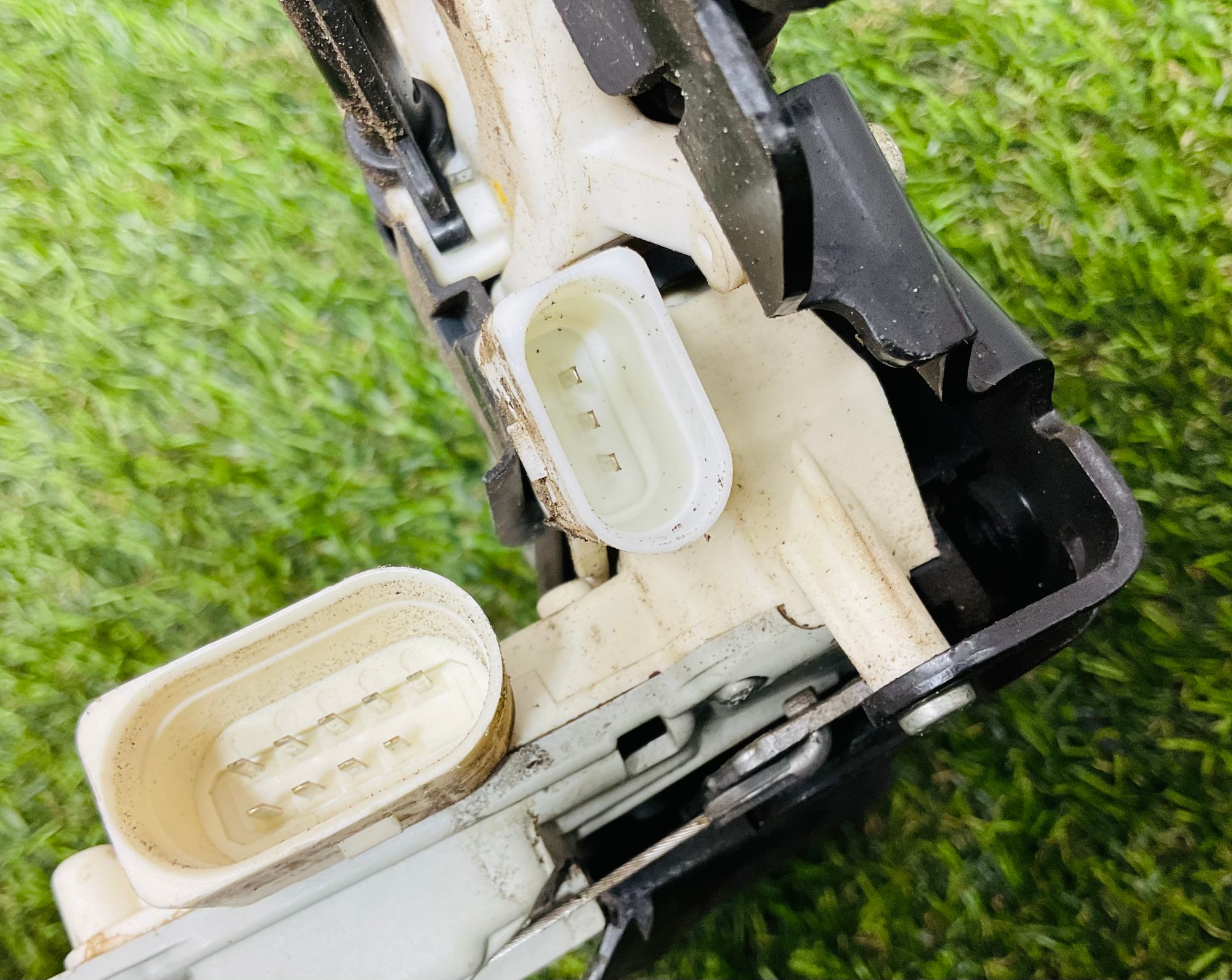 https://ycs.partsauto.market/partsauto-images/thmbs/userImages/h353NjtZg3VDP19b5HMt7LlpbQ93/part/9b897cee-99fd-46ba-9647-129e7c5884bd_1786369940547.jpg