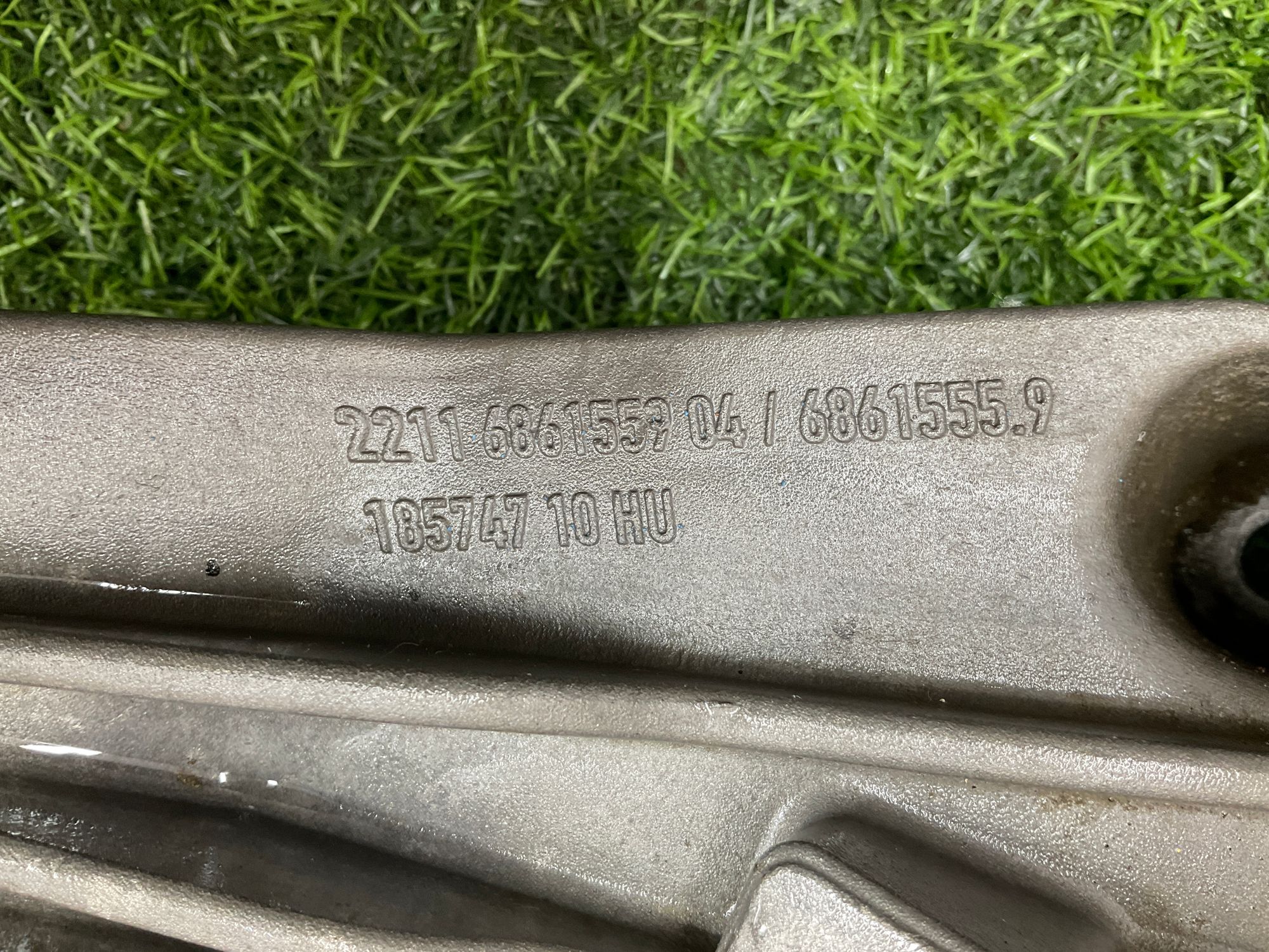 https://ycs.partsauto.market/partsauto-images/thmbs/userImages/h353NjtZg3VDP19b5HMt7LlpbQ93/part/9b9123ad-4825-43c9-9bb8-b3fe8fdd1c60_1741596555591.jpg
