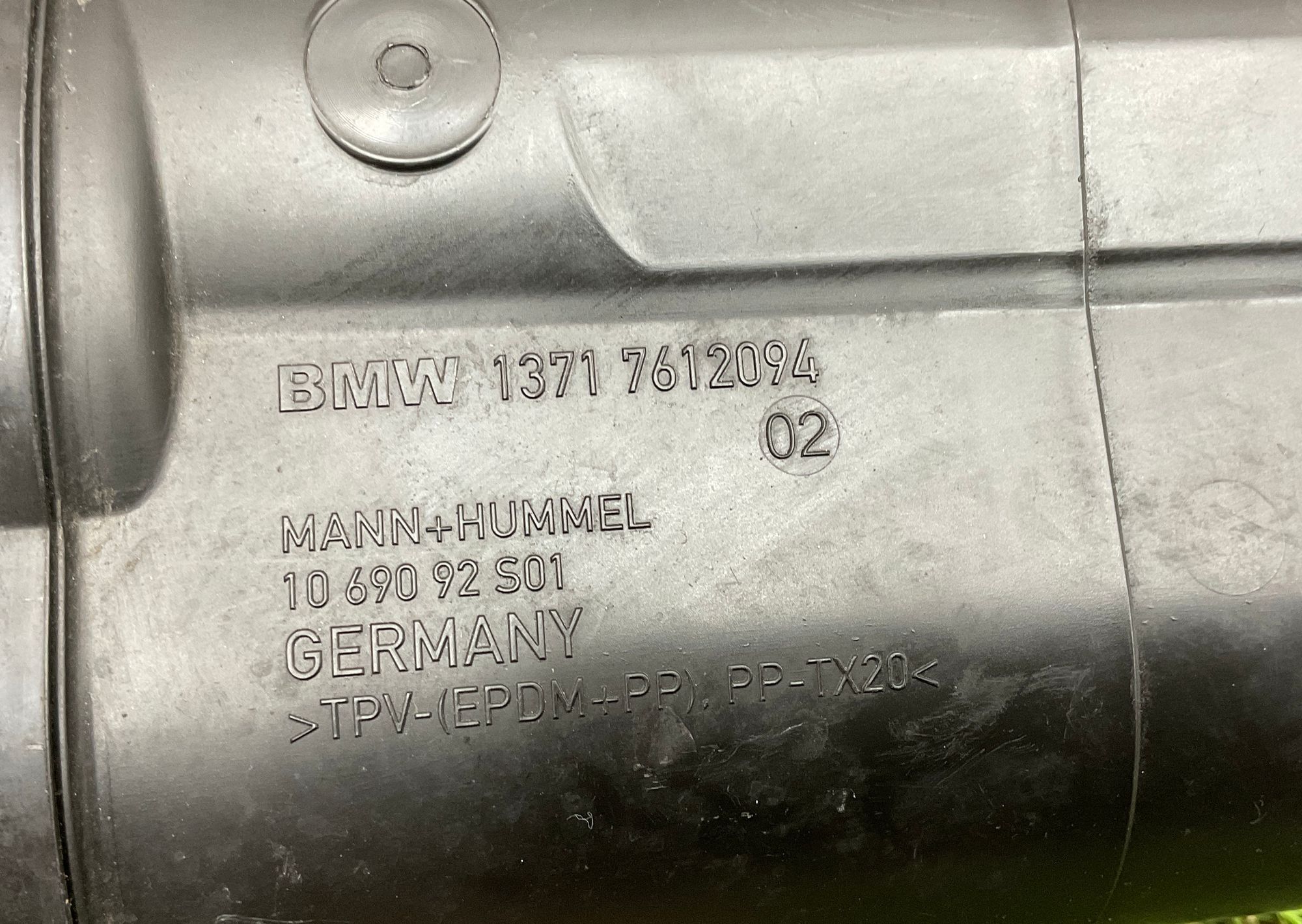 Воздуховод воздушного фильтра BMW 5 серия, F10/F11/F07 рестайлинг, 1000 рублей, Москва