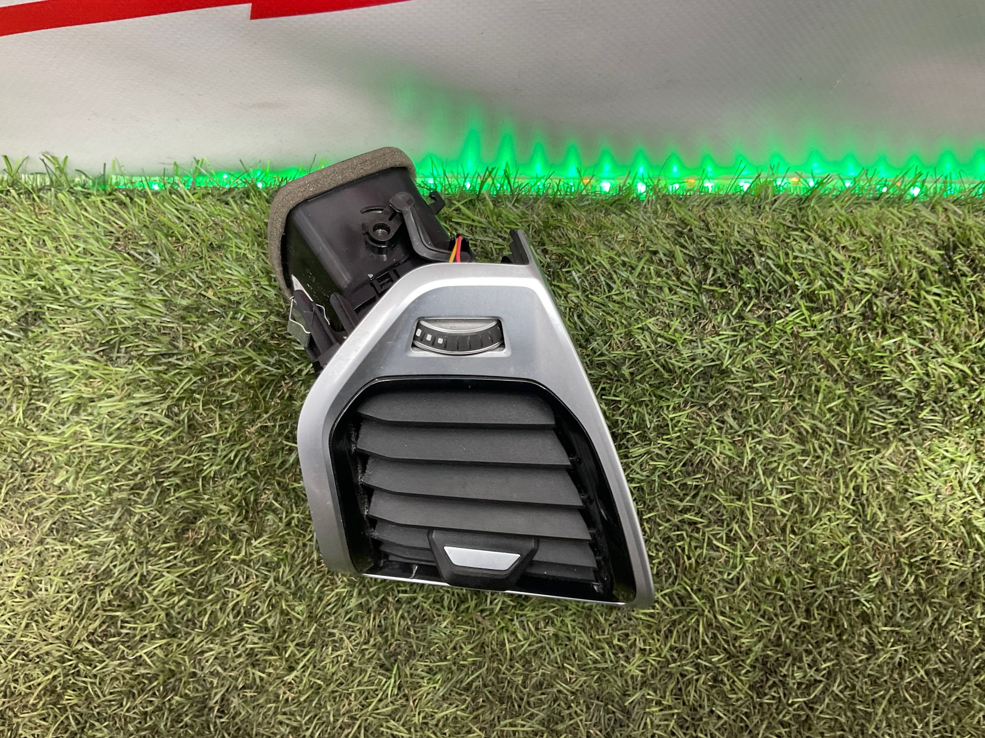 Воздуховод правый BMW M8 F91/F92/F93 2019, 3000 рублей, Москва