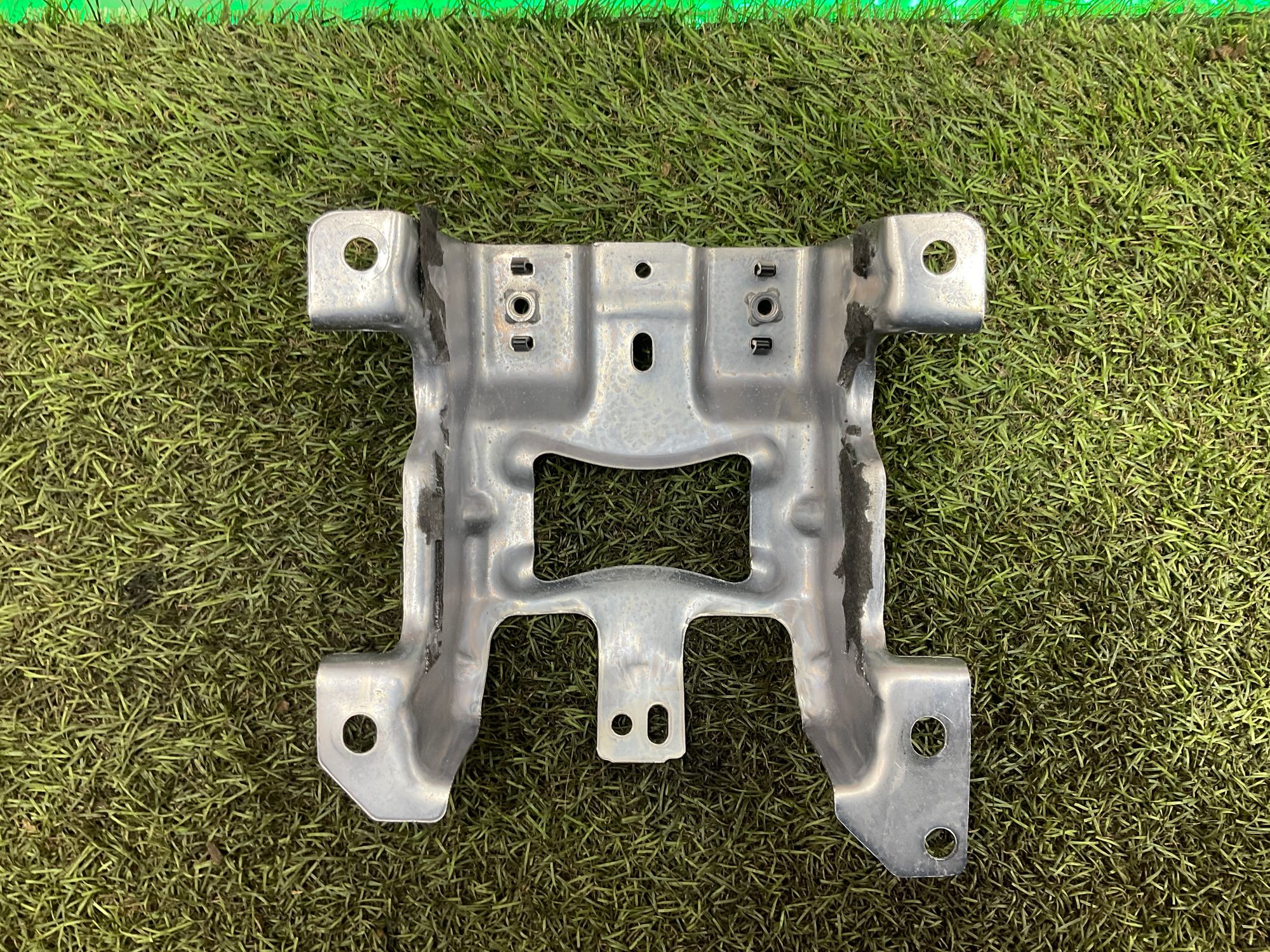 Кронштейн центральной консоли BMW X3 M, F97, 1000 рублей, Москва