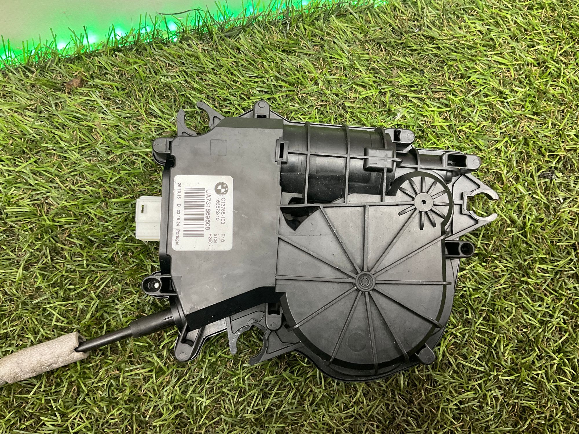 Доводчик двери багажника BMW X6 M, F86, 2500 рублей, Москва