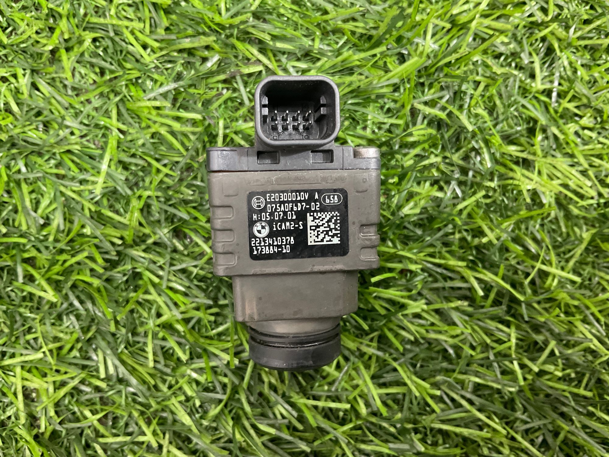 https://ycs.partsauto.market/partsauto-images/thmbs/userImages/h353NjtZg3VDP19b5HMt7LlpbQ93/part/9d7f7f0b-4e92-4038-a570-2e82311a7e06_1740042902777.jpg