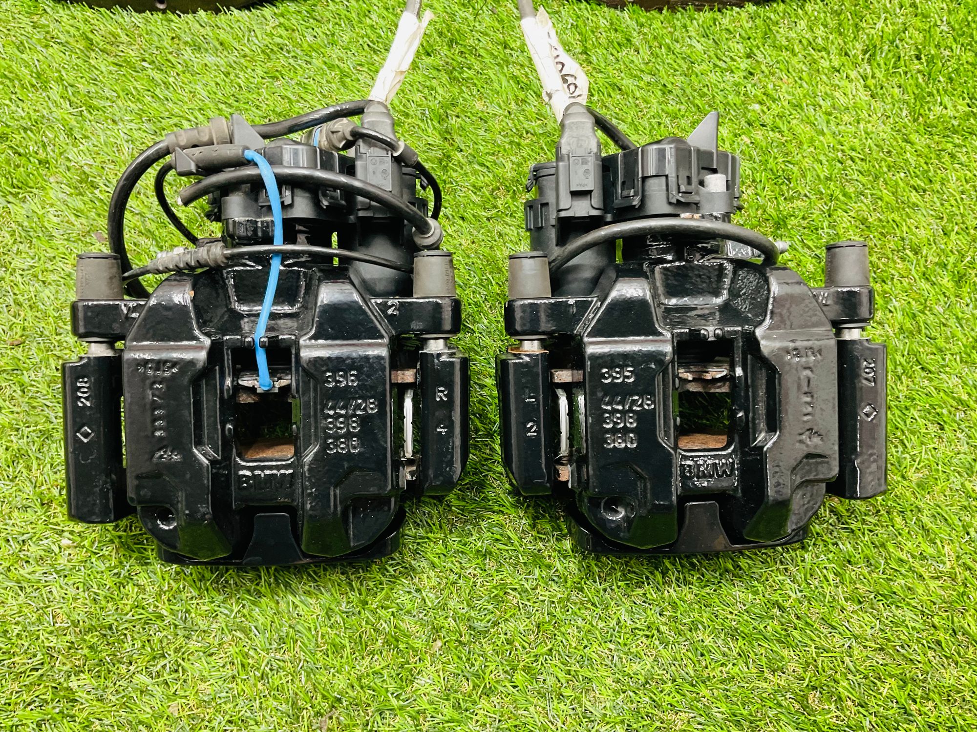 https://ycs.partsauto.market/partsauto-images/thmbs/userImages/h353NjtZg3VDP19b5HMt7LlpbQ93/part/9d8509f1-4063-4b38-8d8e-7c7ff0798f37_1784374742975.jpg