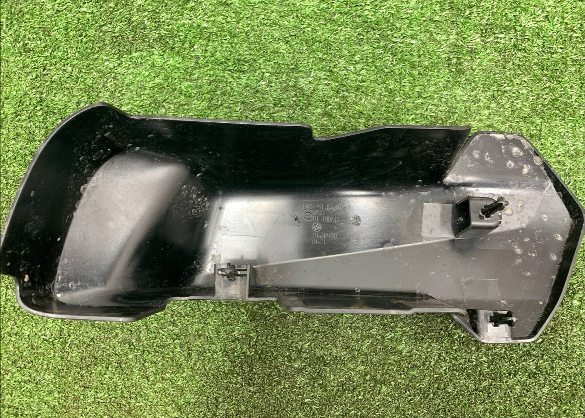 https://ycs.partsauto.market/partsauto-images/thmbs/userImages/h353NjtZg3VDP19b5HMt7LlpbQ93/part/9d89c1a4-51b3-47e5-b503-4e63bf1a3f2b_1724831686454.jpg