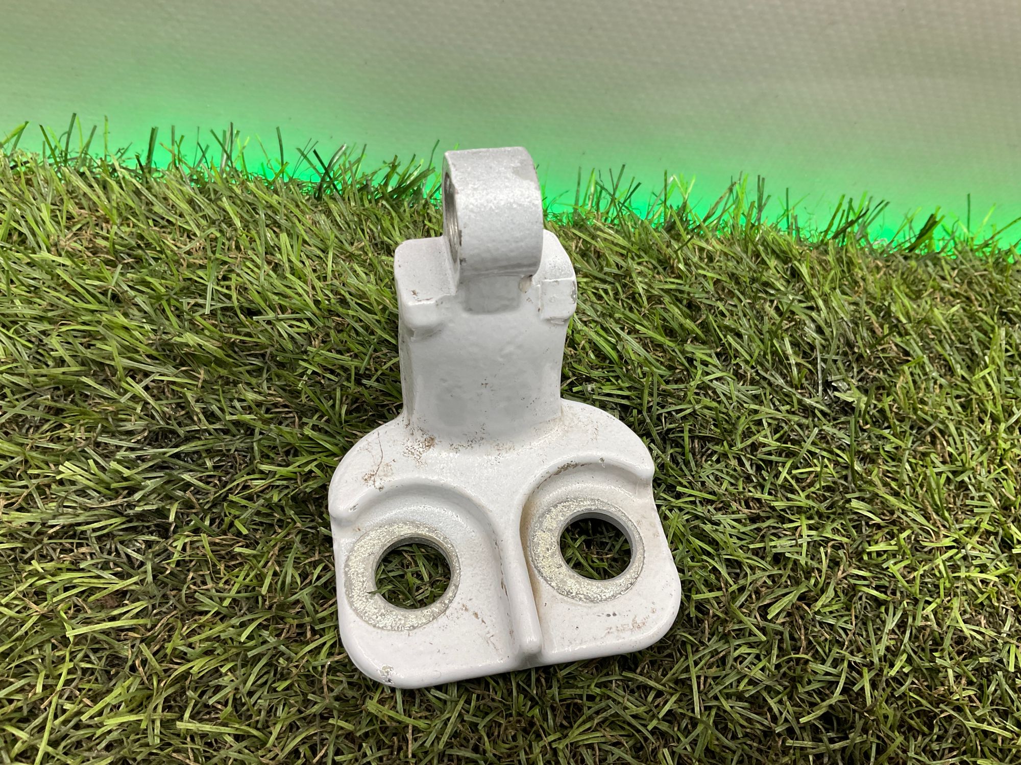 Петля двери правой задней Land Rover Defender II L663 2022, 5500 рублей, Москва