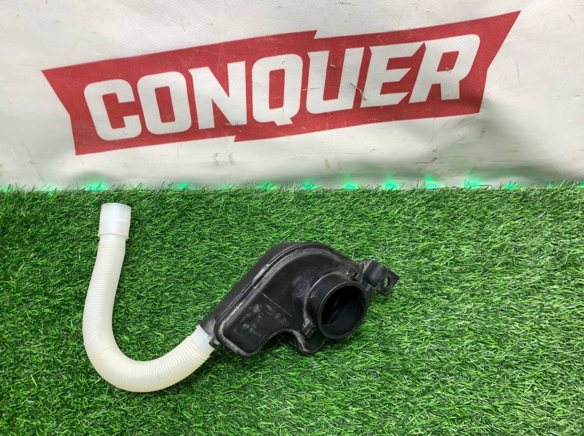 https://ycs.partsauto.market/partsauto-images/thmbs/userImages/h353NjtZg3VDP19b5HMt7LlpbQ93/part/9e0855a5-bf87-4e91-abb0-2c707f019af3_1732869391131.jpg