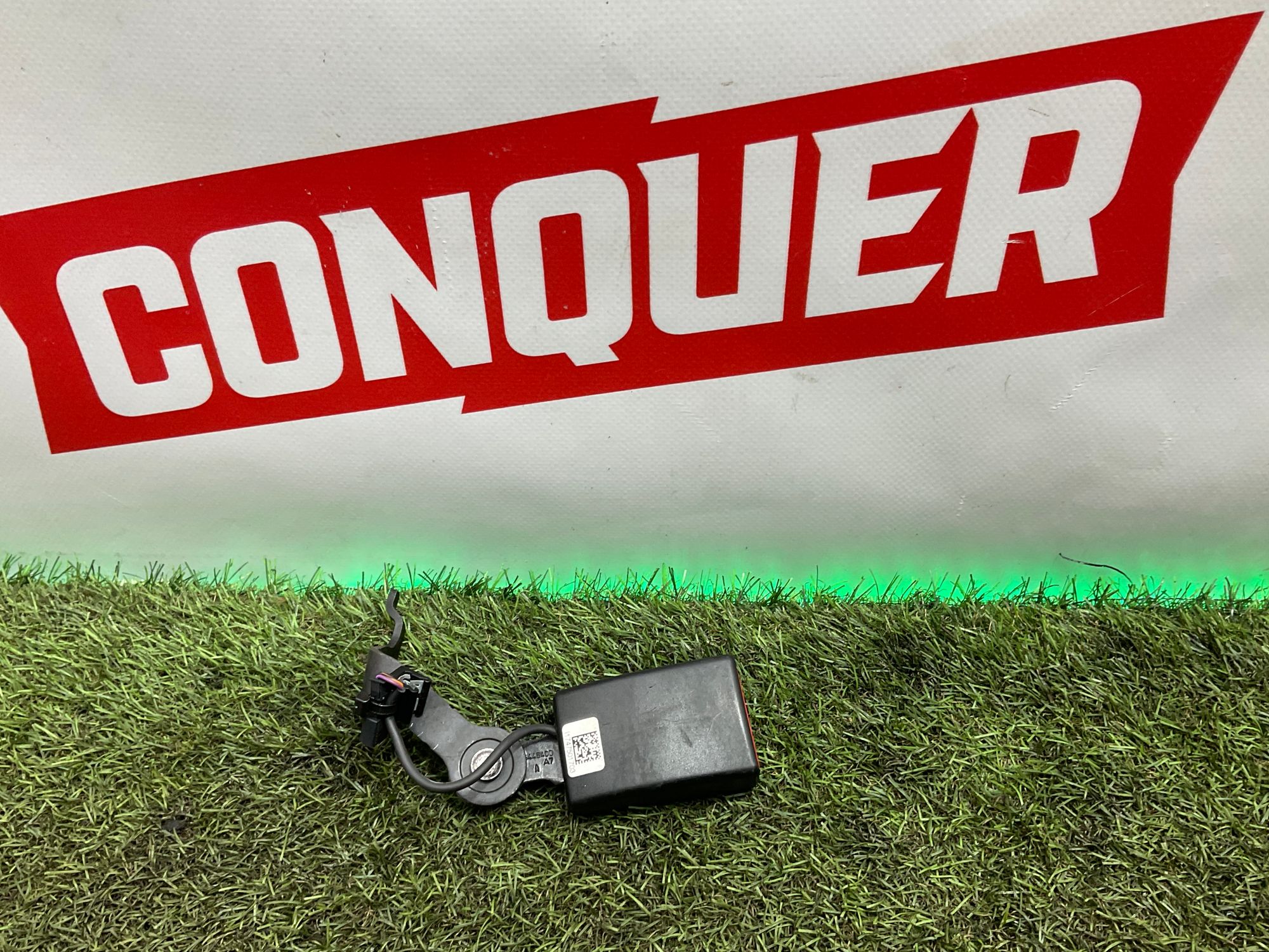 Замок ремня безопасности задний левый BMW 5 F90, 1000 рублей, Москва