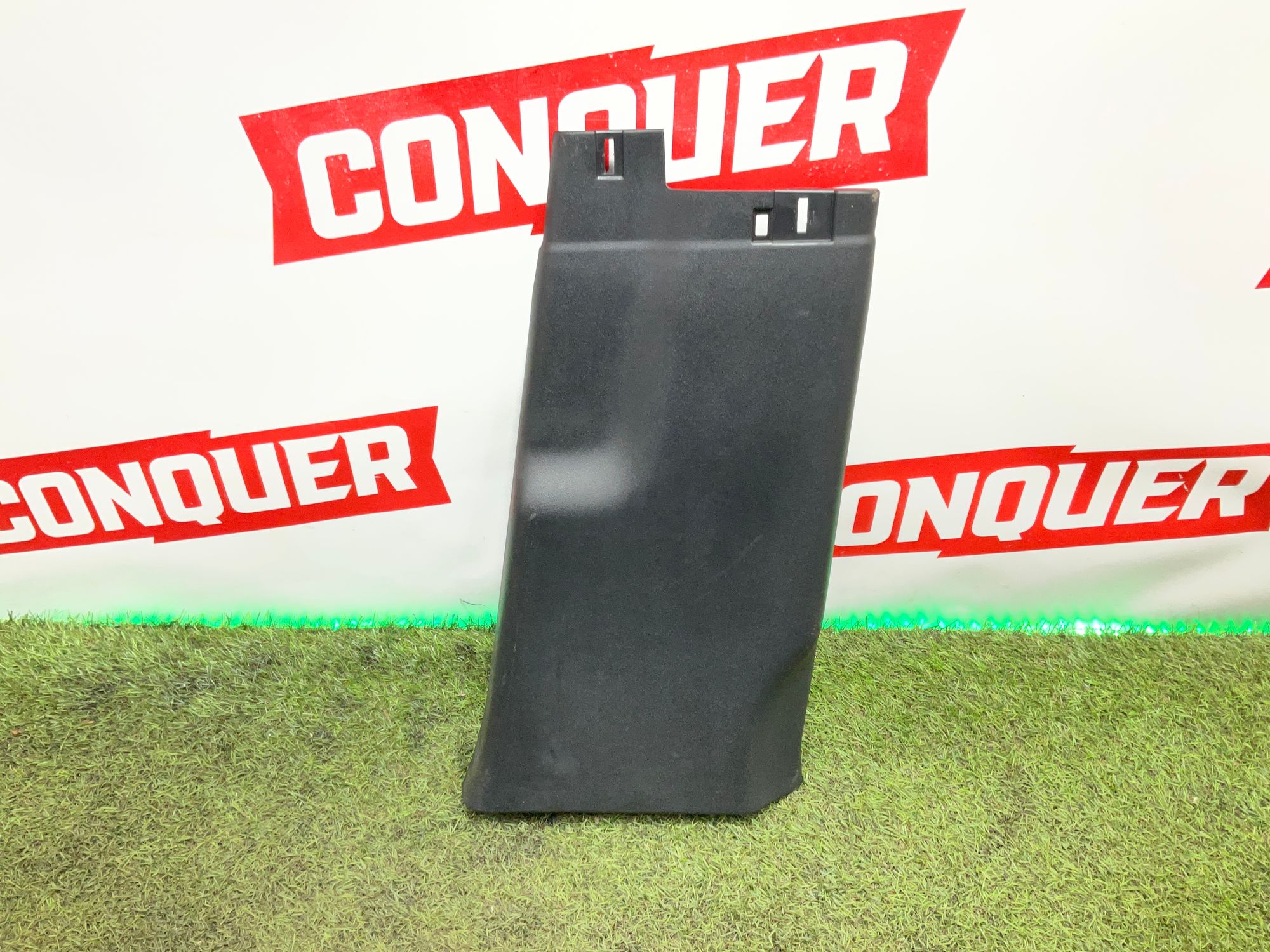 Обшивка средней стойки правая Land Rover Defender, II L663 2022, 4500 рублей, Москва