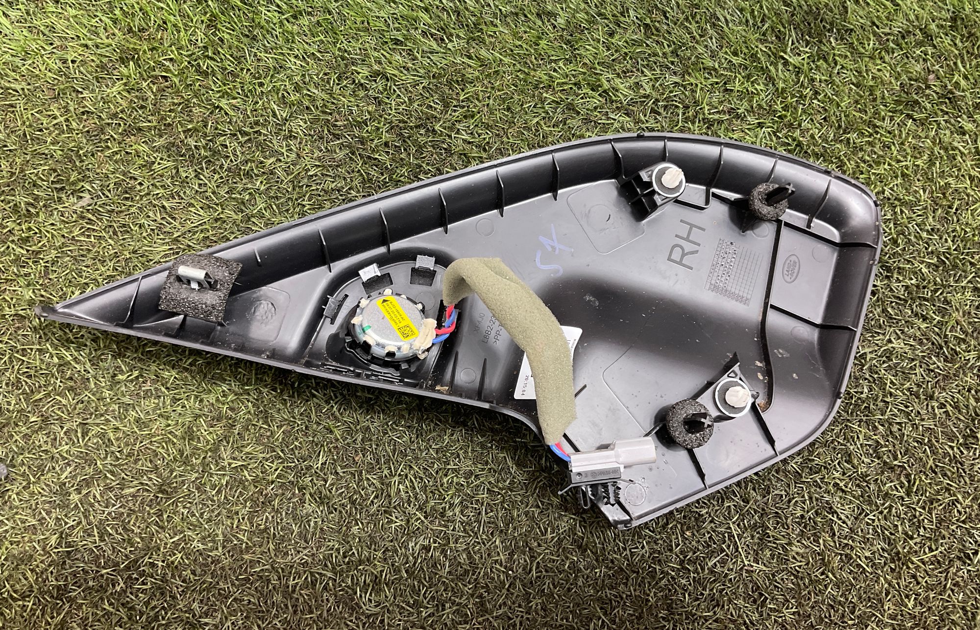 Накладка двери внутренняя правая Land Rover Defender II 2023, 4500 рублей, Москва