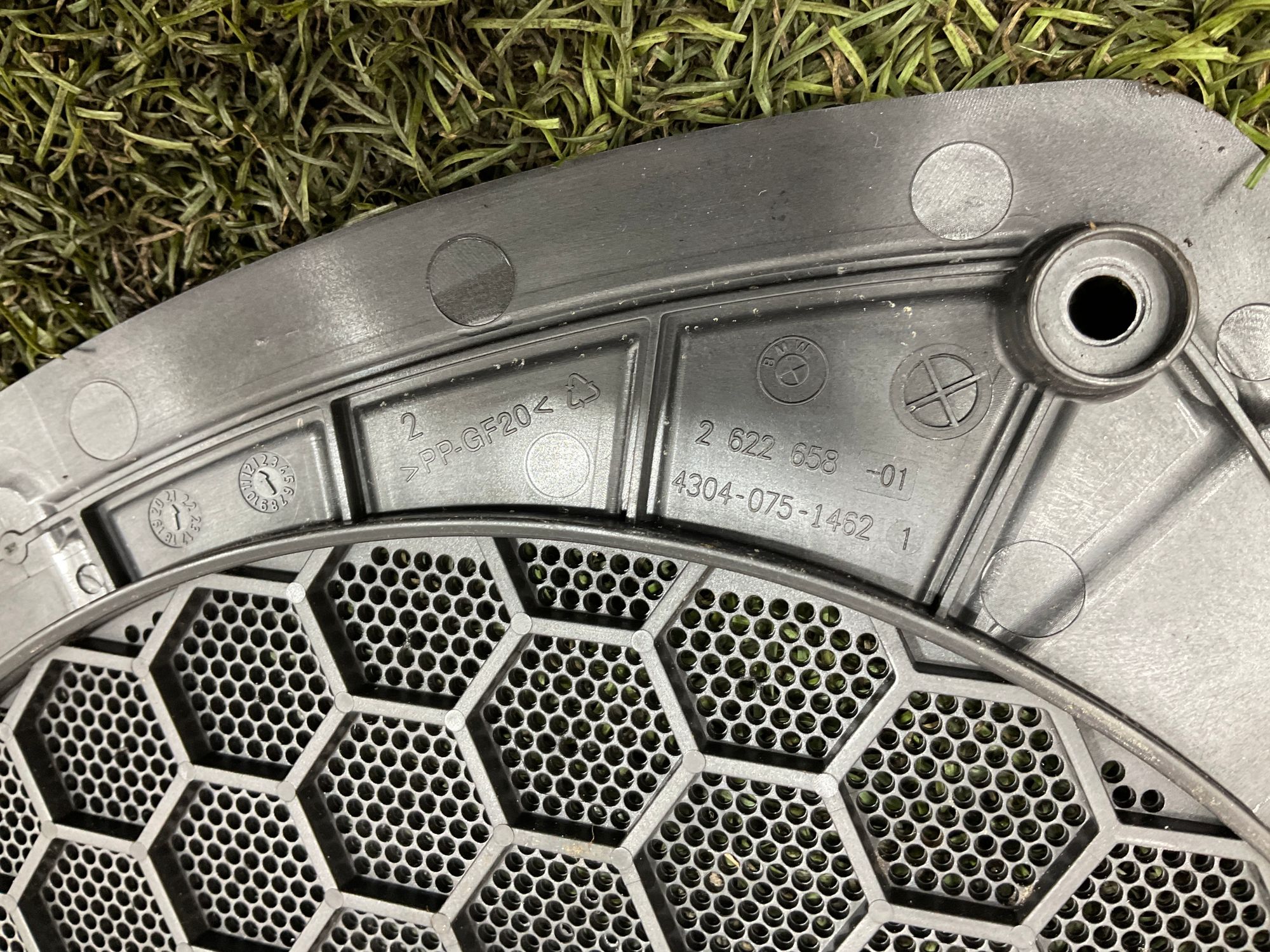 Крышка динамика BMW 3 серия, G20/G21, 1000 рублей, Москва