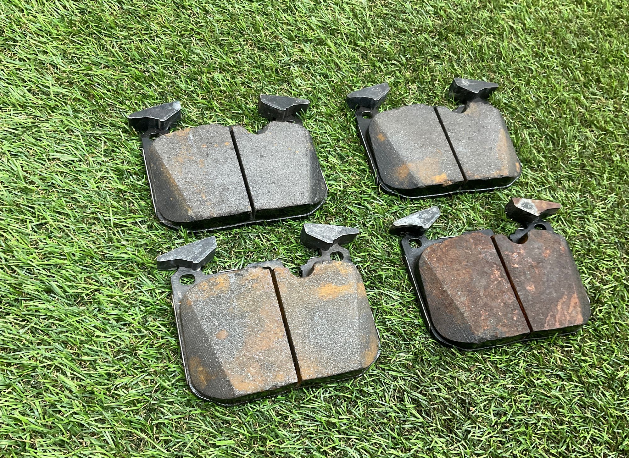 Комплект тормозных колодок передней оси BMW F87 F80 F82 F83, 12000 рублей, Москва