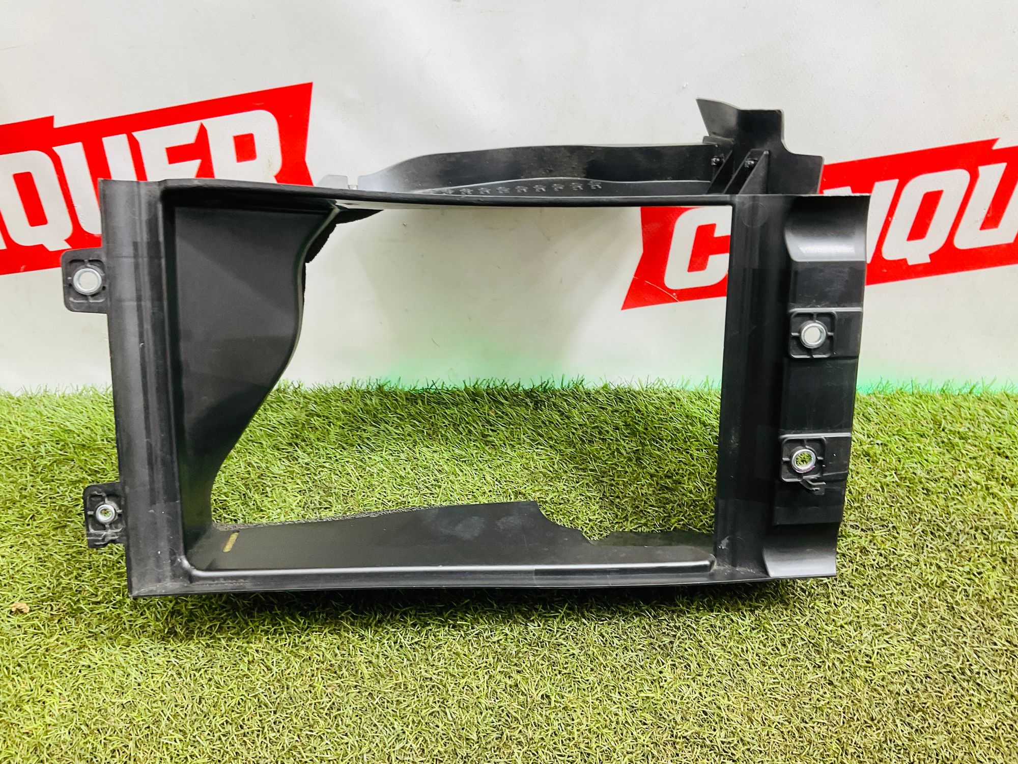 https://ycs.partsauto.market/partsauto-images/thmbs/userImages/h353NjtZg3VDP19b5HMt7LlpbQ93/part/9f6b71a3-462d-4049-9600-f590634f3c0b_1779699653657.jpg