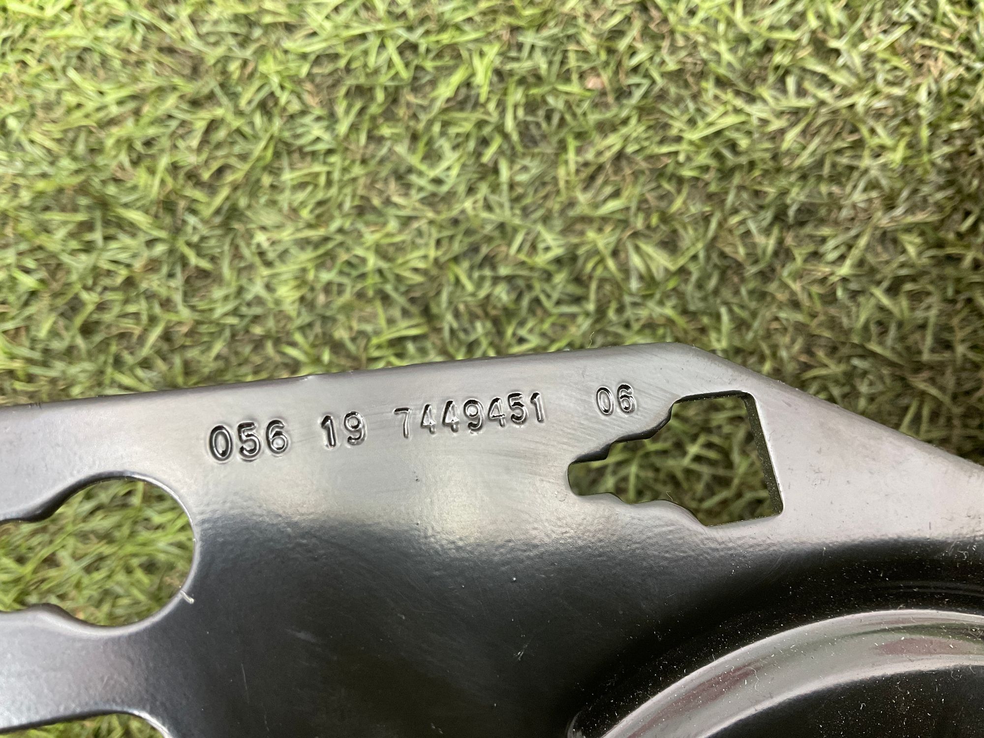 Крепление заднего сиденья левое BMW X5 G05 рестайлинг 2025, 1000 рублей, Москва