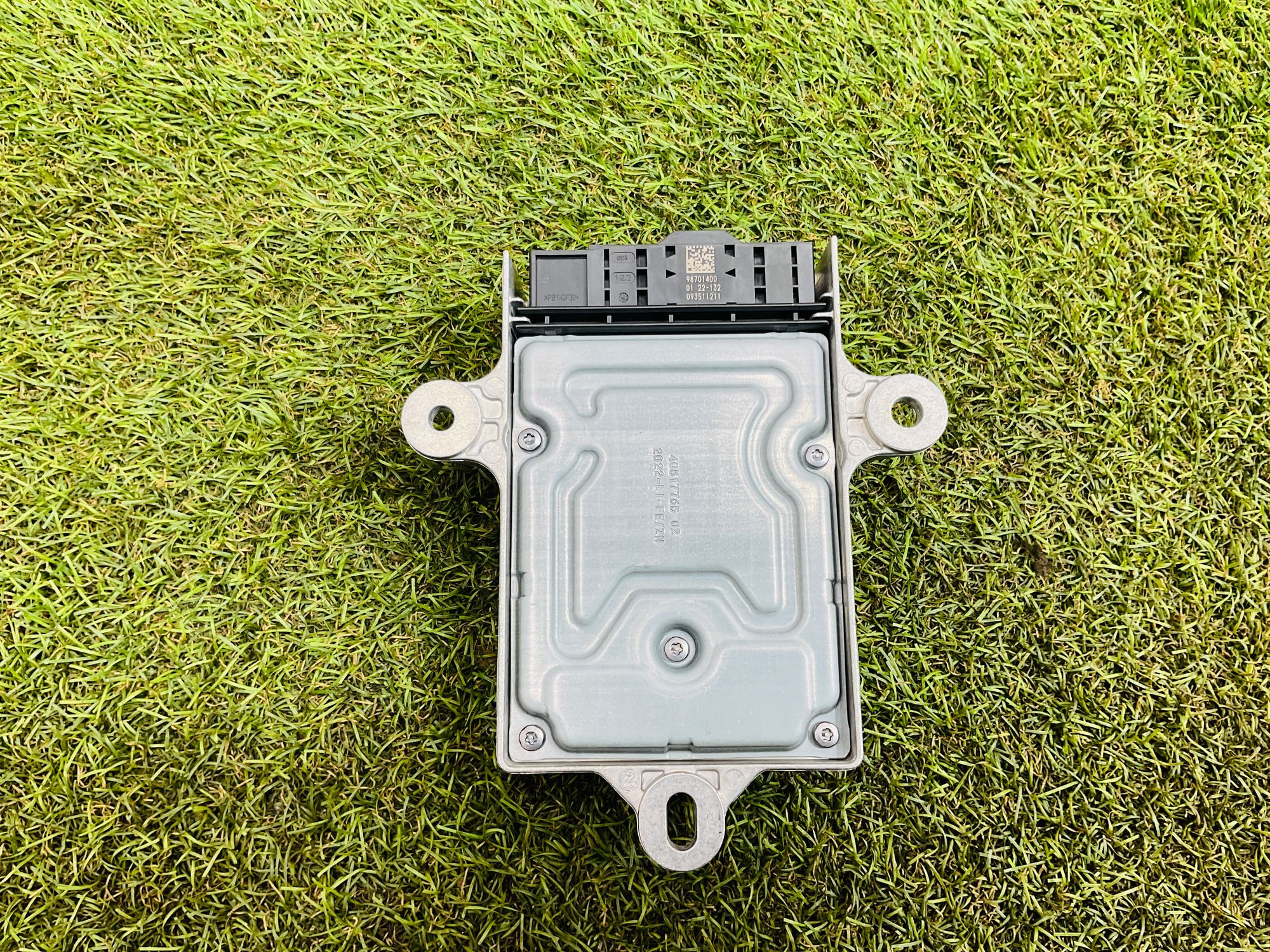 https://ycs.partsauto.market/partsauto-images/thmbs/userImages/h353NjtZg3VDP19b5HMt7LlpbQ93/part/a004b5f1-c217-4248-b431-6ecc24d52f9d_1779262849652.jpg