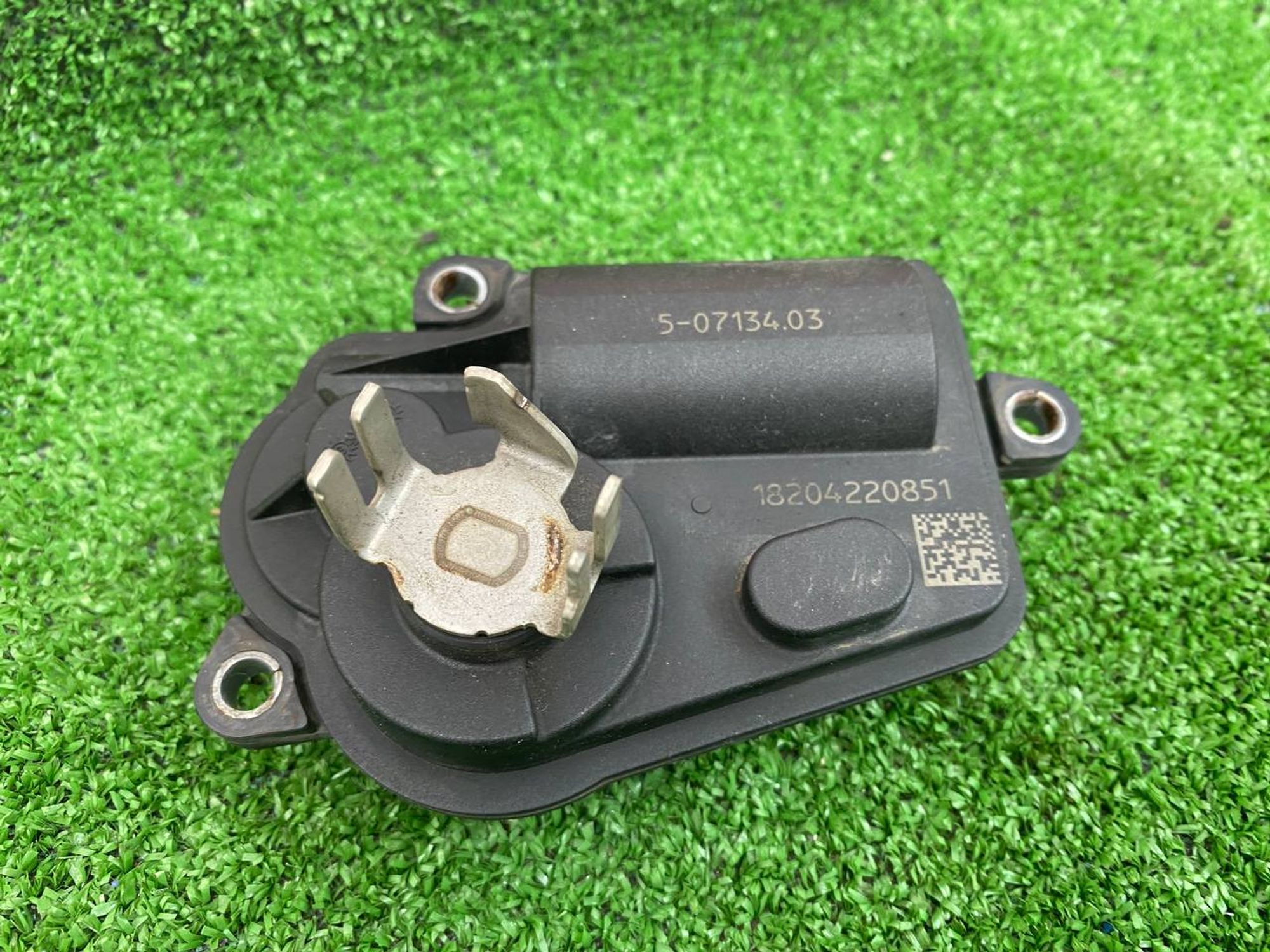 https://ycs.partsauto.market/partsauto-images/thmbs/userImages/h353NjtZg3VDP19b5HMt7LlpbQ93/part/a05205be-801e-4f93-a148-182129b2adb6_1743774185440.jpg