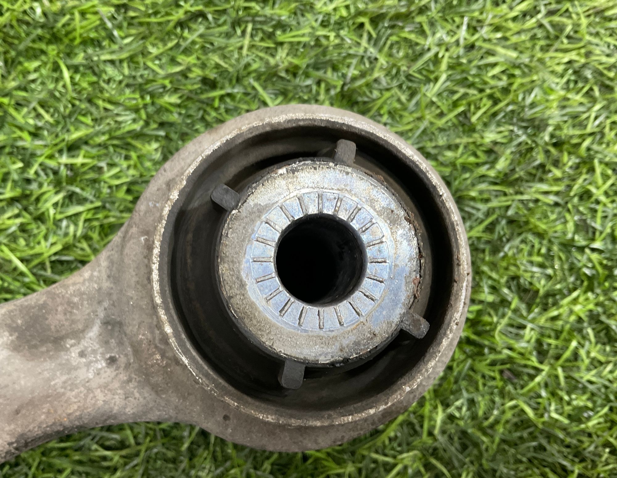 https://ycs.partsauto.market/partsauto-images/thmbs/userImages/h353NjtZg3VDP19b5HMt7LlpbQ93/part/a06b068b-7fff-4360-b78a-b1886aecdca0_1743843870007.jpg