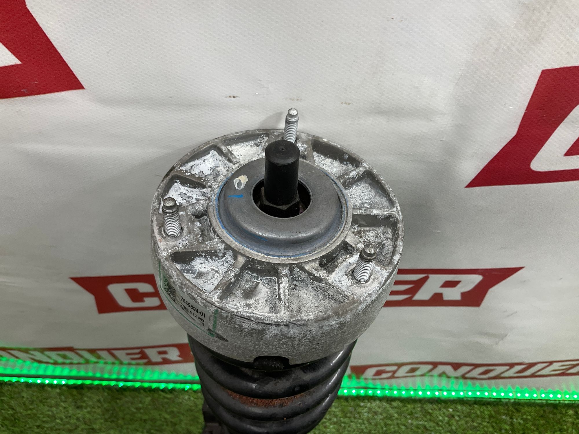 https://ycs.partsauto.market/partsauto-images/thmbs/userImages/h353NjtZg3VDP19b5HMt7LlpbQ93/part/a0872a34-62f8-444d-a134-9a0c27fa6862_1746865709585.jpg