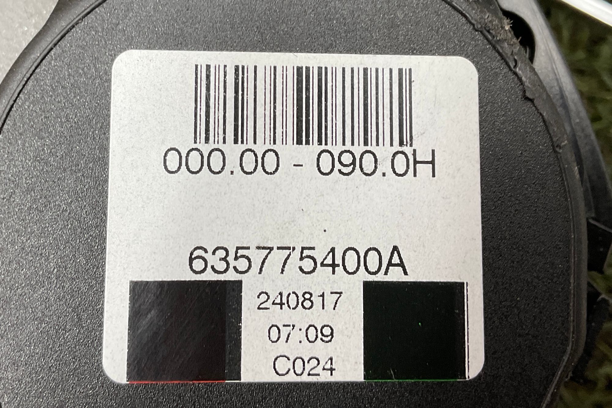 Ремень безопасности задний центральный BMW 5 серия, G30 рестайлинг 2020, 2000 рублей, Москва