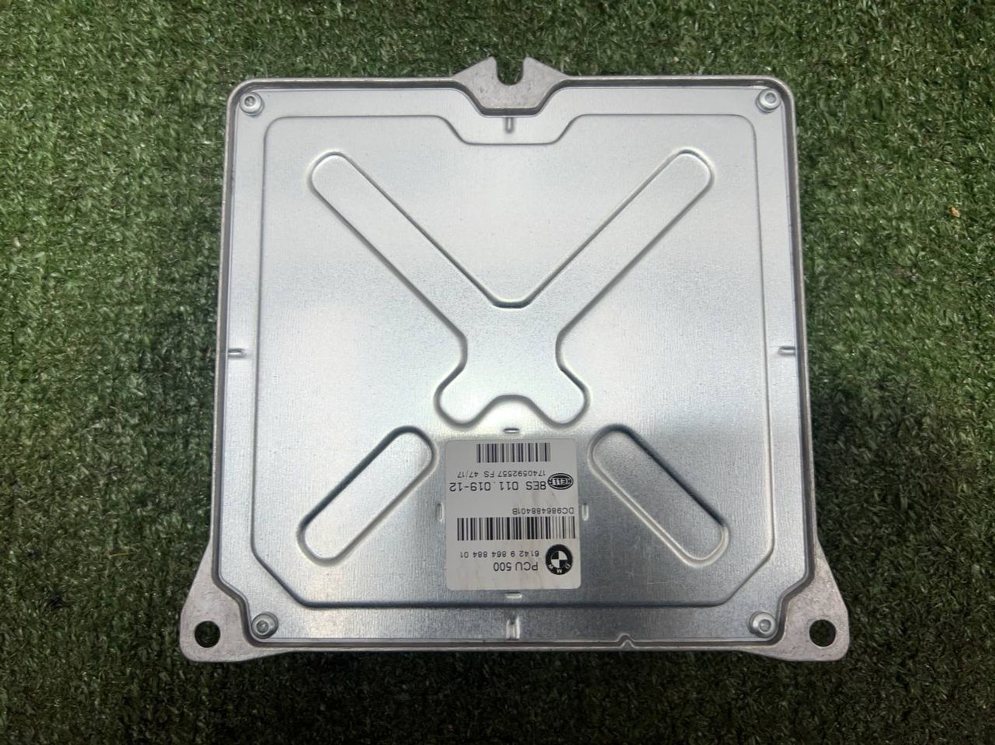 https://ycs.partsauto.market/partsauto-images/thmbs/userImages/h353NjtZg3VDP19b5HMt7LlpbQ93/part/a0ecc149-c658-4241-8dc3-dd788ebeb4c1_1731076042407.jpg