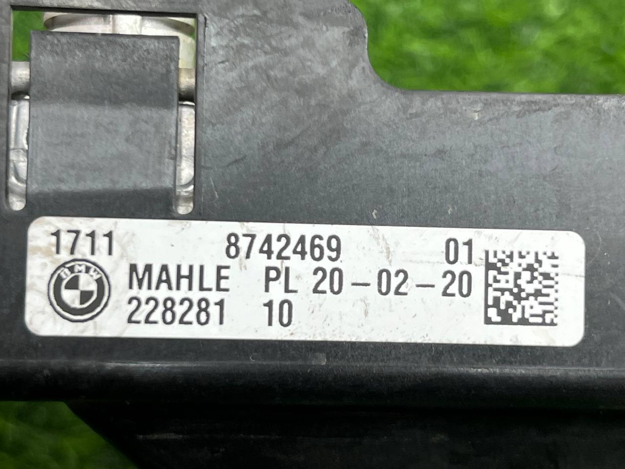 https://ycs.partsauto.market/partsauto-images/thmbs/userImages/h353NjtZg3VDP19b5HMt7LlpbQ93/part/a16911ab-471d-4ee1-b11d-0b66a3785cad_1733296544569.jpg