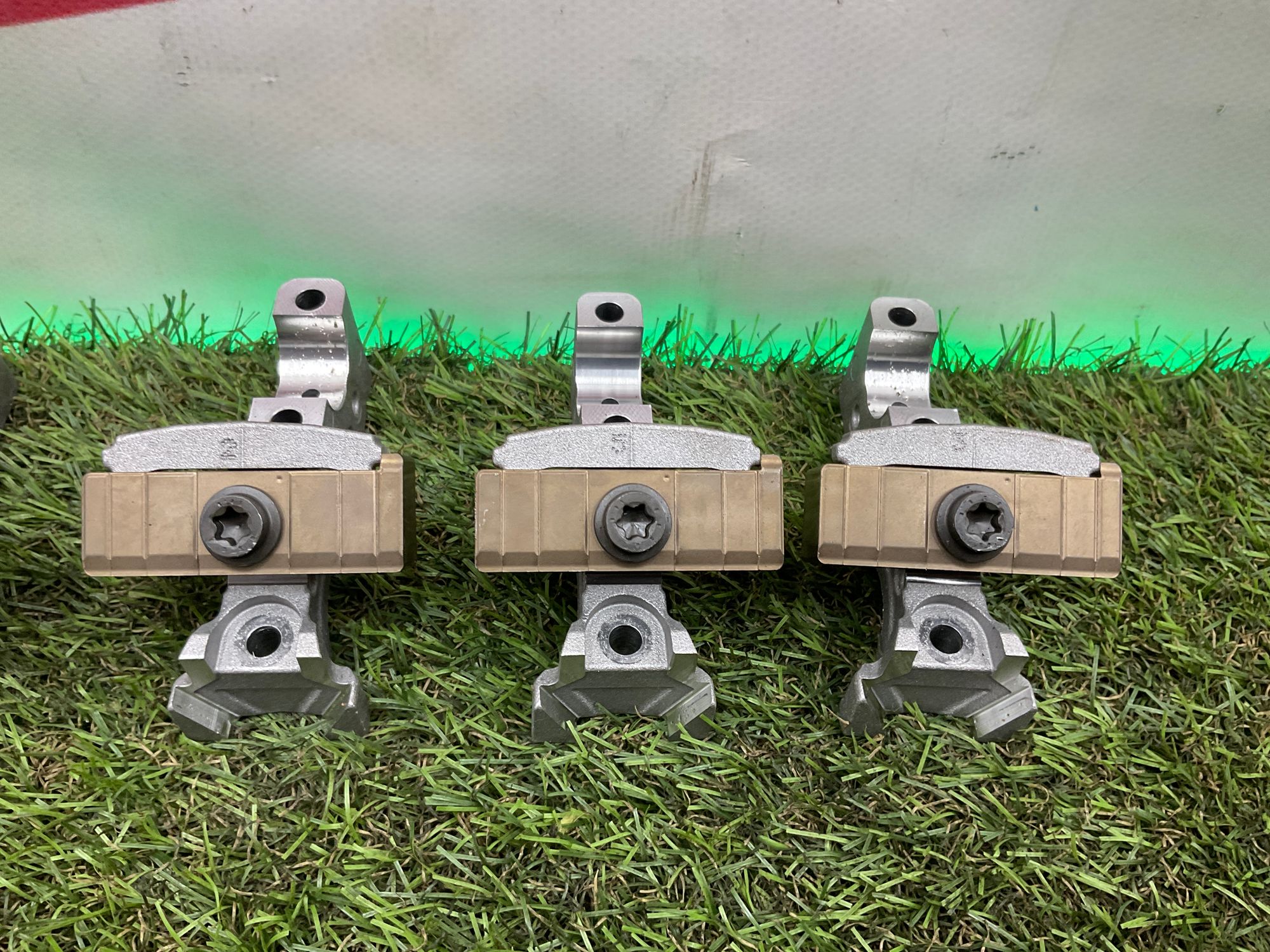 Крепление эксцентрикового вала B58 новый оригинал, 1000 рублей, Москва