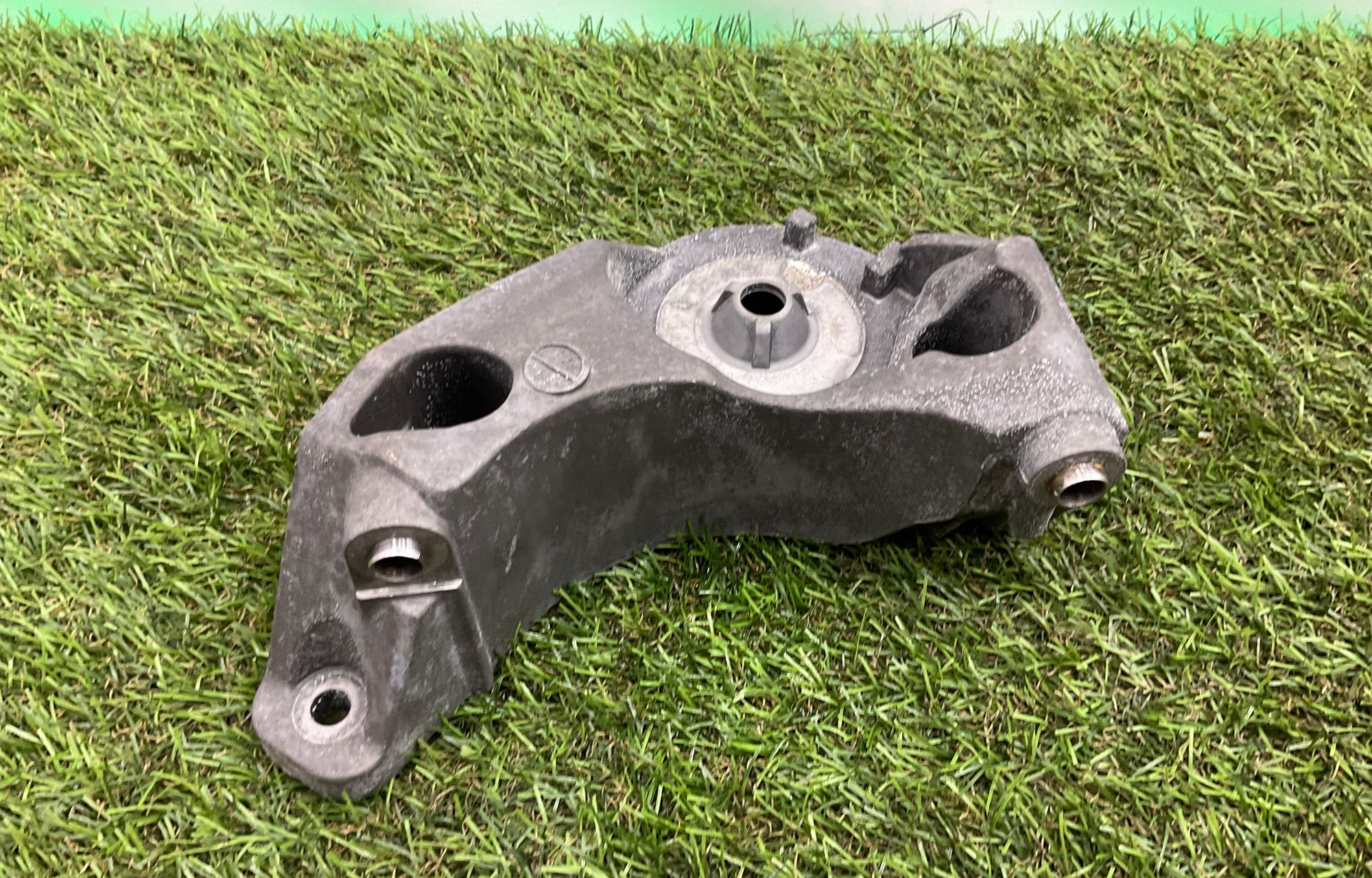 Кронштейн двигатель BMW 5 серия, G30/G31, 2000 рублей, Москва