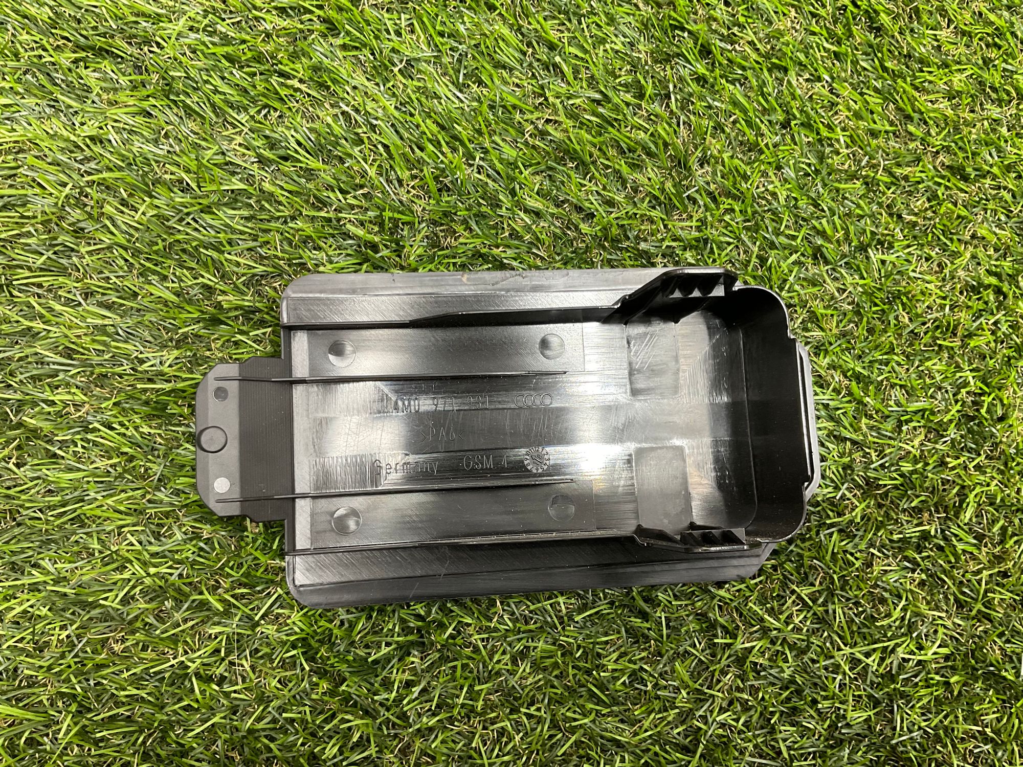 https://ycs.partsauto.market/partsauto-images/thmbs/userImages/h353NjtZg3VDP19b5HMt7LlpbQ93/part/a1b6c731-b51f-4781-ba63-ce7d723d6d28_1785574910361.jpg