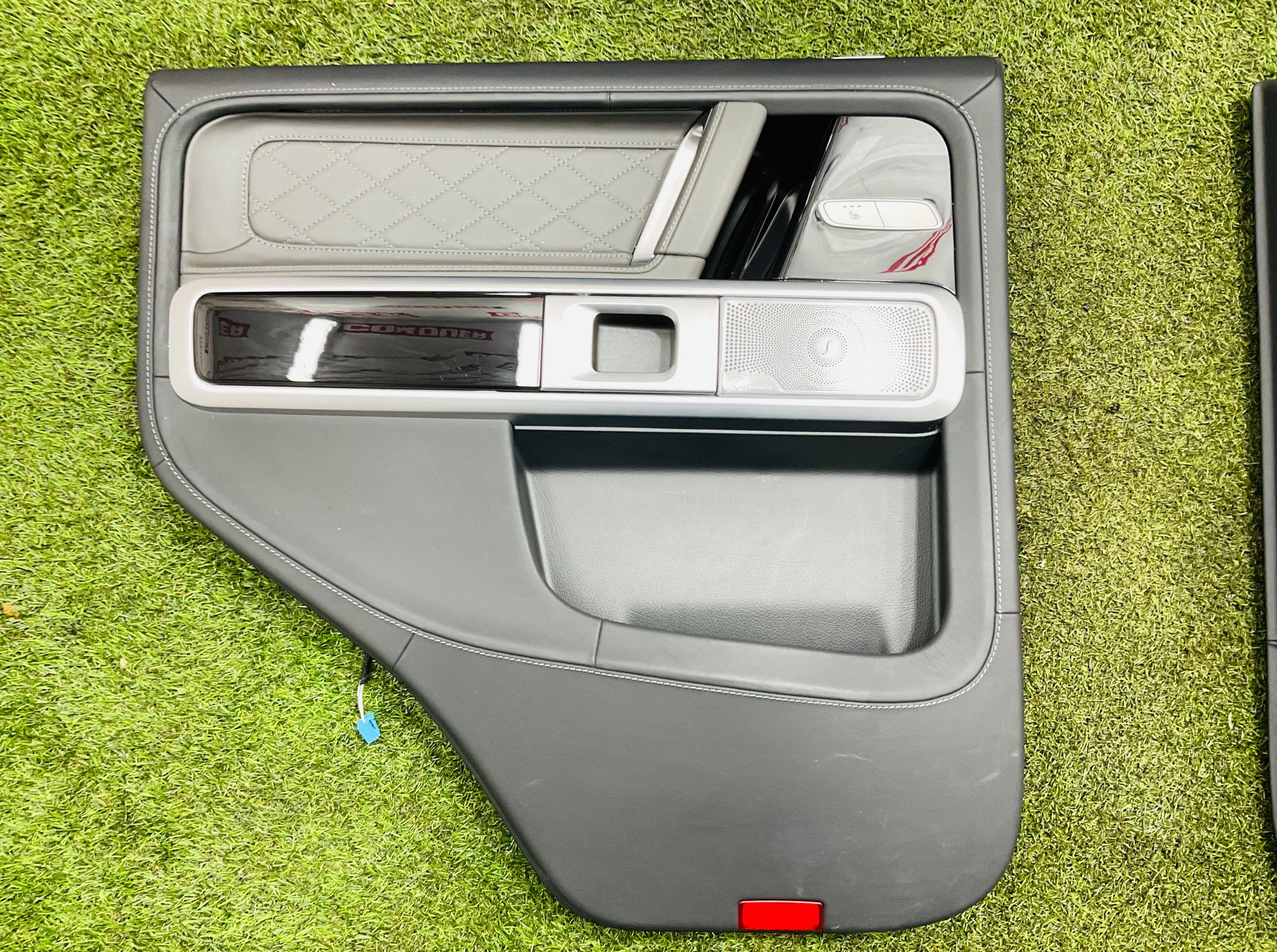 https://ycs.partsauto.market/partsauto-images/thmbs/userImages/h353NjtZg3VDP19b5HMt7LlpbQ93/part/a21c39c1-8843-4cb7-ae71-33a91d5d2167_1789716679551.jpg