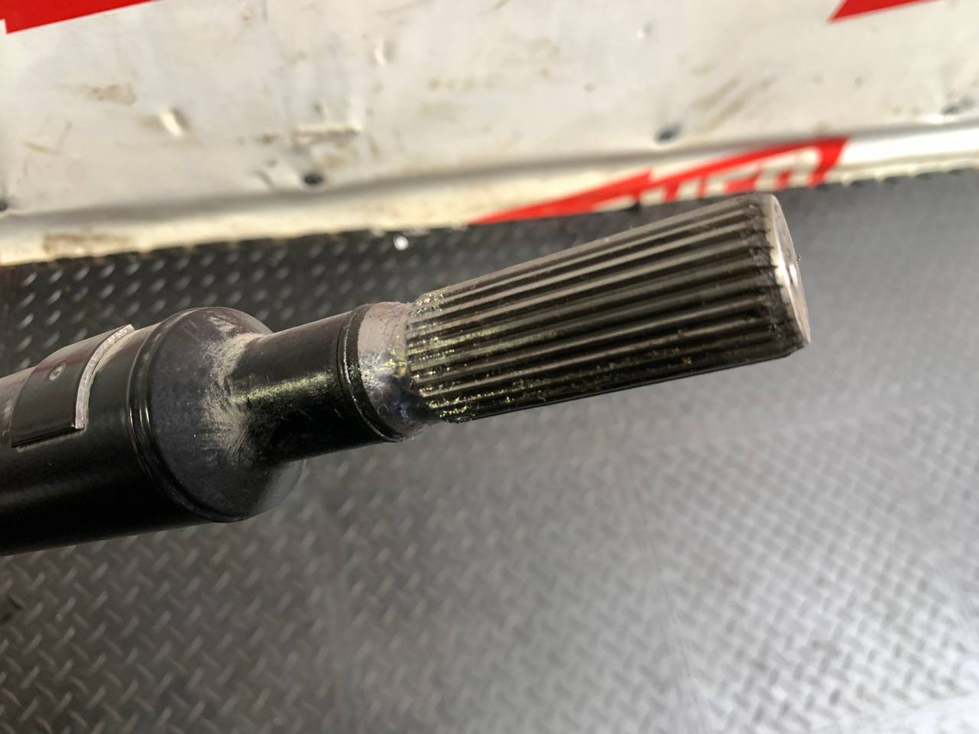 https://ycs.partsauto.market/partsauto-images/thmbs/userImages/h353NjtZg3VDP19b5HMt7LlpbQ93/part/a243e047-5f49-45a2-af32-440b83b8ee48_1733133775815.jpg