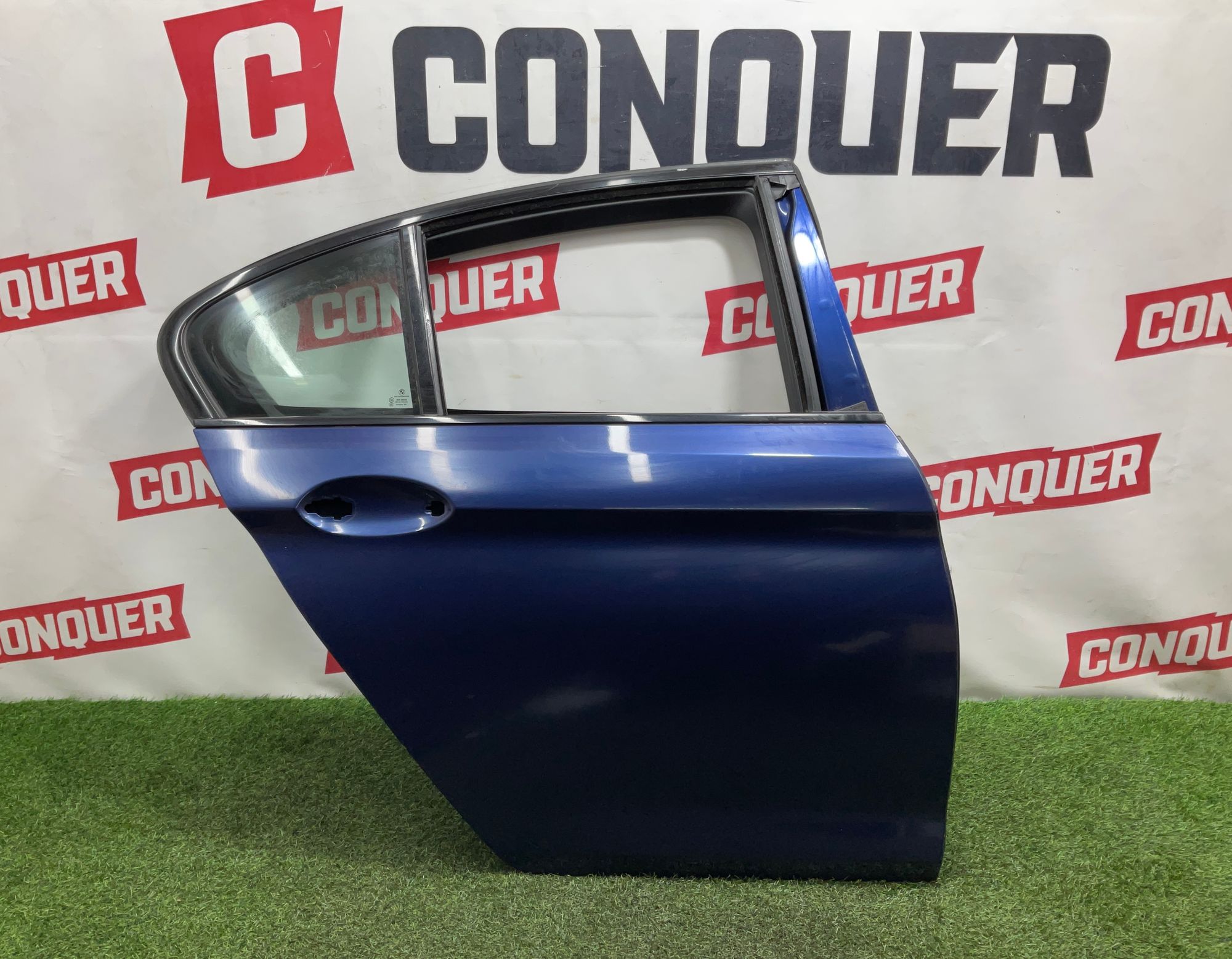 https://ycs.partsauto.market/partsauto-images/thmbs/userImages/h353NjtZg3VDP19b5HMt7LlpbQ93/part/a249aa4f-36d8-4e90-bf8b-b34bec6ea7c5_1738222078913.jpg
