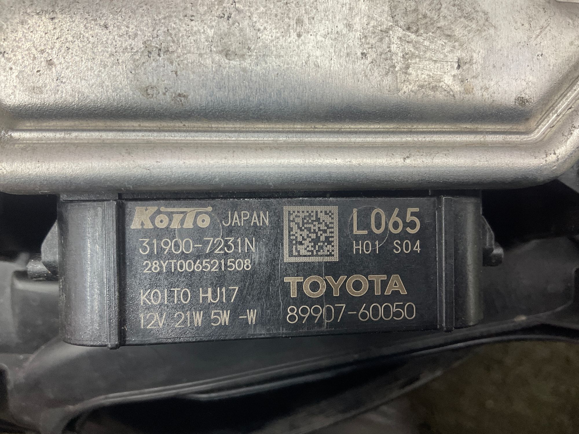 Фара левая Toyota Land Cruiser 300 2024, 165000 рублей, Москва