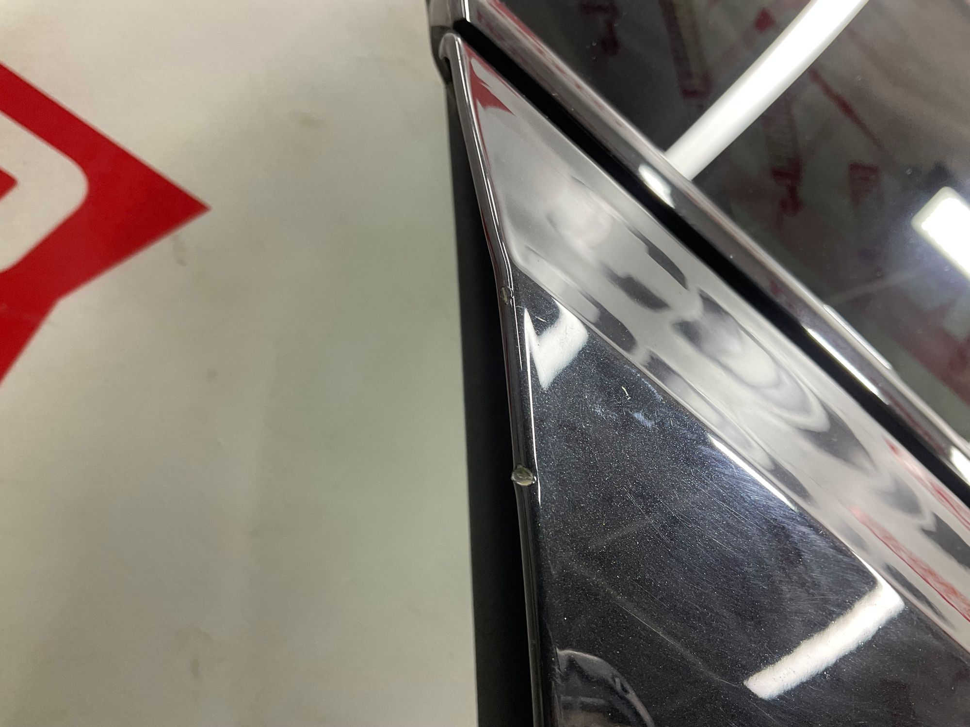 https://ycs.partsauto.market/partsauto-images/thmbs/userImages/h353NjtZg3VDP19b5HMt7LlpbQ93/part/a358b2bf-8cd0-4a9e-9810-a21ad8604cb7_1781514210657.jpg