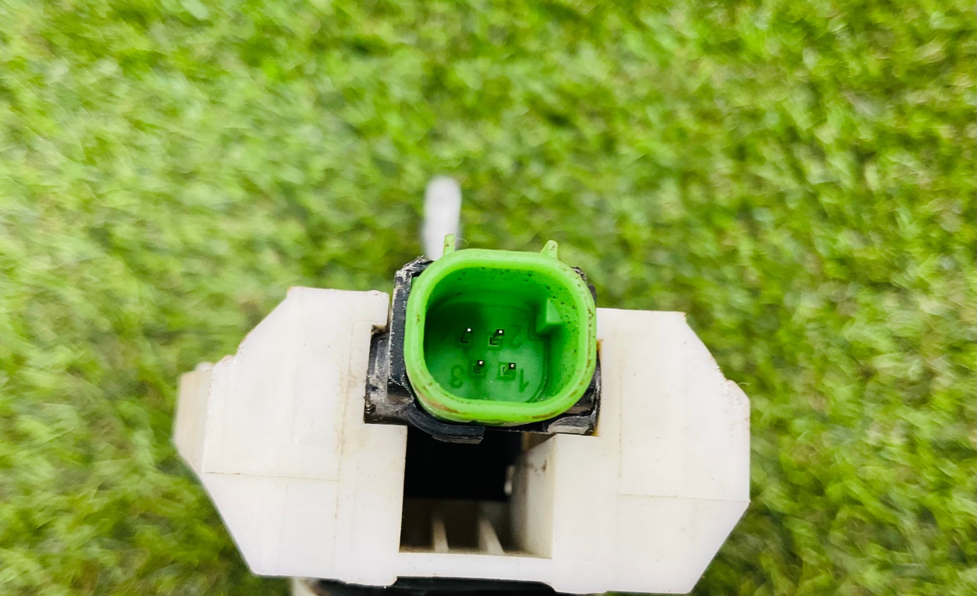 https://ycs.partsauto.market/partsauto-images/thmbs/userImages/h353NjtZg3VDP19b5HMt7LlpbQ93/part/a393c807-ca3e-4242-86ae-9eb46c443076_1786366725359.jpg