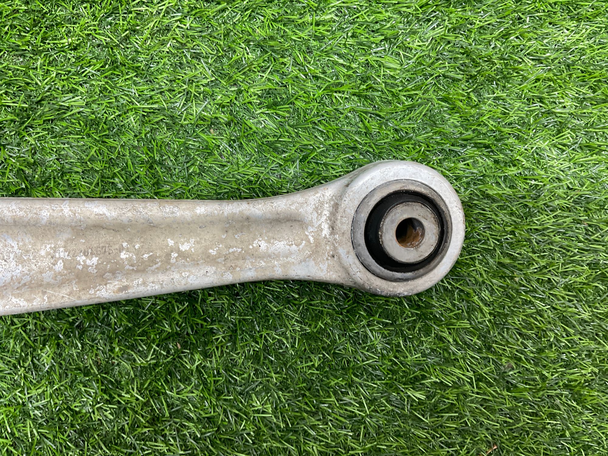 https://ycs.partsauto.market/partsauto-images/thmbs/userImages/h353NjtZg3VDP19b5HMt7LlpbQ93/part/a3abe20a-14fd-4abf-ad53-f45b096a3752_1733920098224.jpg
