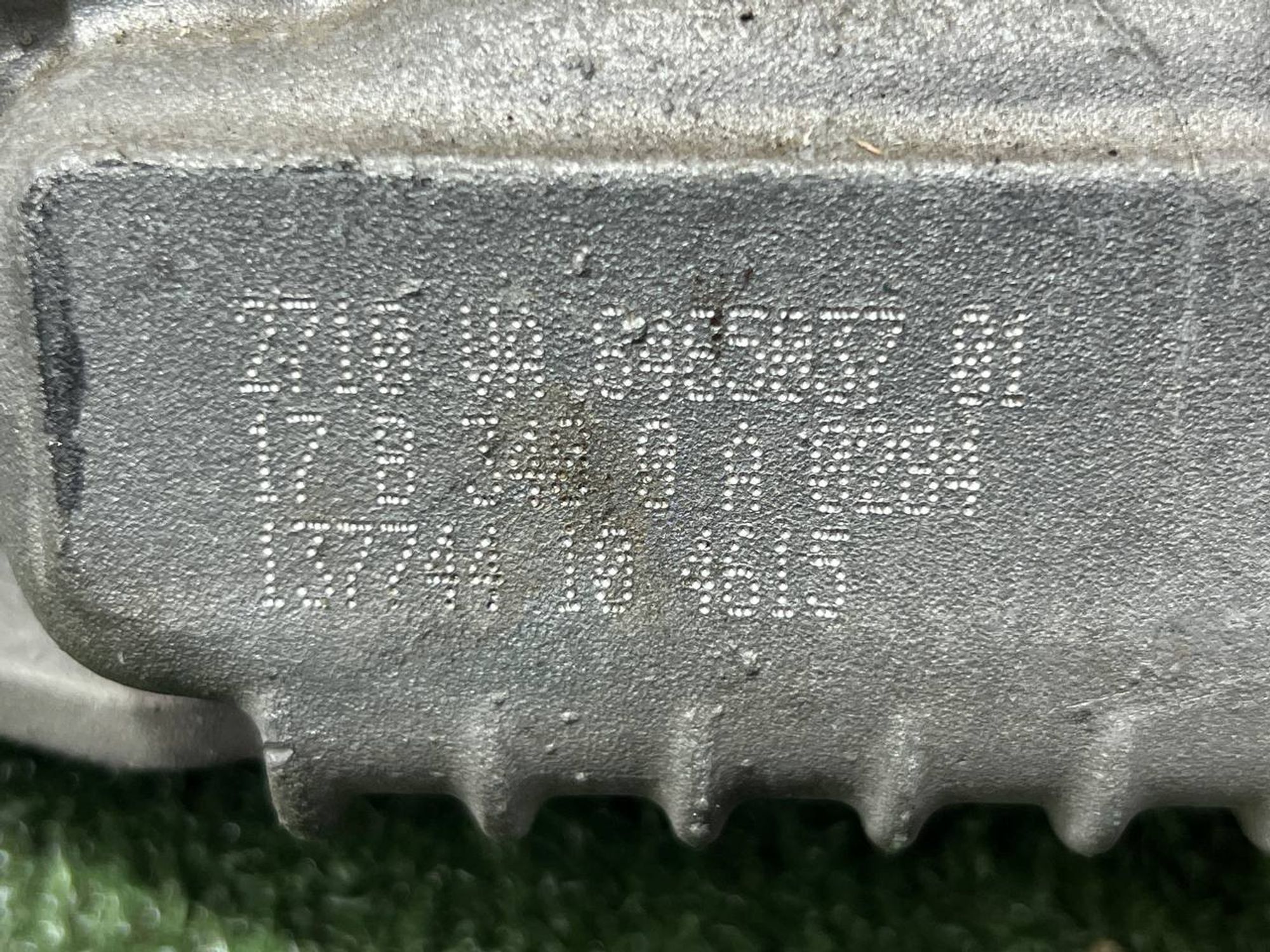 https://ycs.partsauto.market/partsauto-images/thmbs/userImages/h353NjtZg3VDP19b5HMt7LlpbQ93/part/a3f0cee7-a4e0-4c06-ae9b-5238eb56721f_1730990888550.jpg