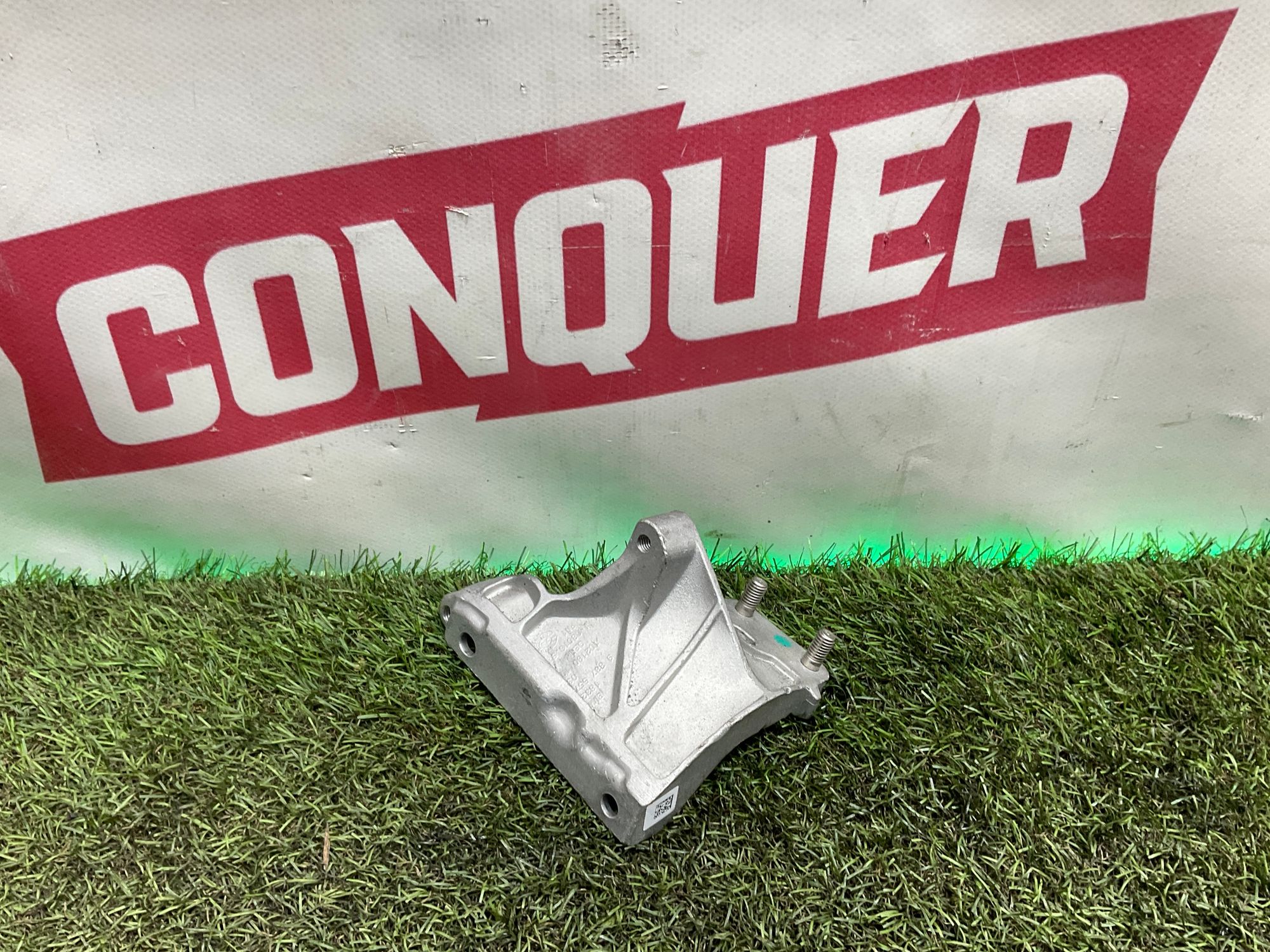 Кронштейн катализатора BMW X7, G07 рестайлинг, 2500 рублей, Москва