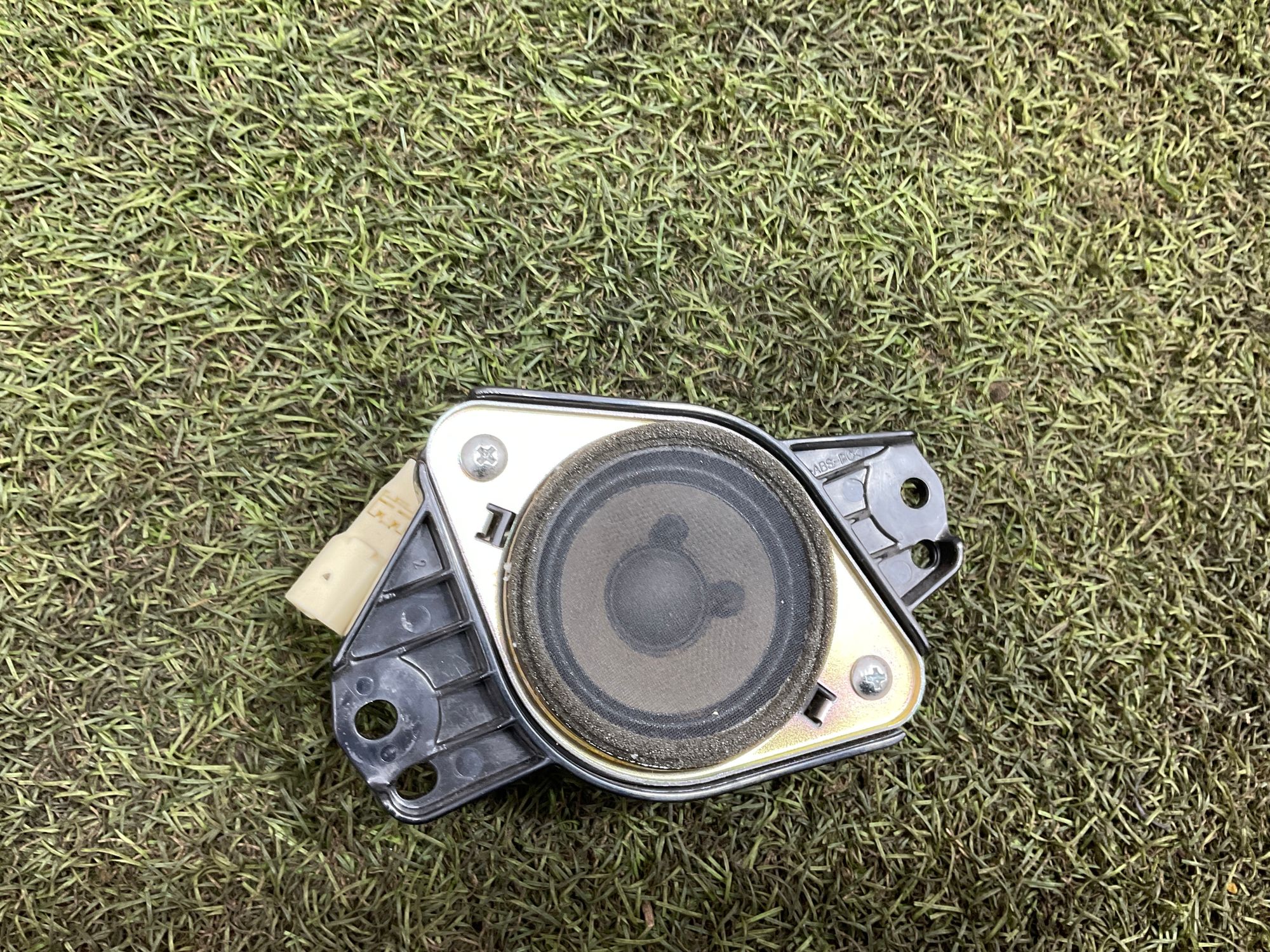 Динамик передней панели Toyota Land Cruiser 200 рестайлинг 2 (2015—2023) 2017, 3000 рублей, Москва