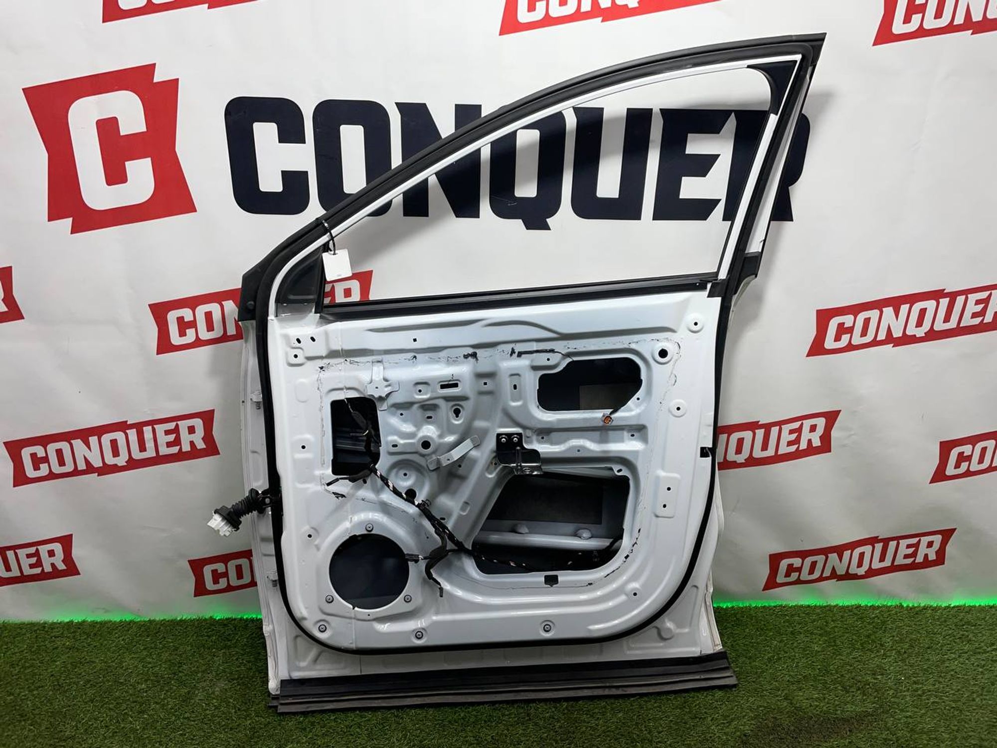 https://ycs.partsauto.market/partsauto-images/thmbs/userImages/h353NjtZg3VDP19b5HMt7LlpbQ93/part/a48f3b8c-f9e6-4a66-85f3-5357c13dea39_1709733234672.jpg