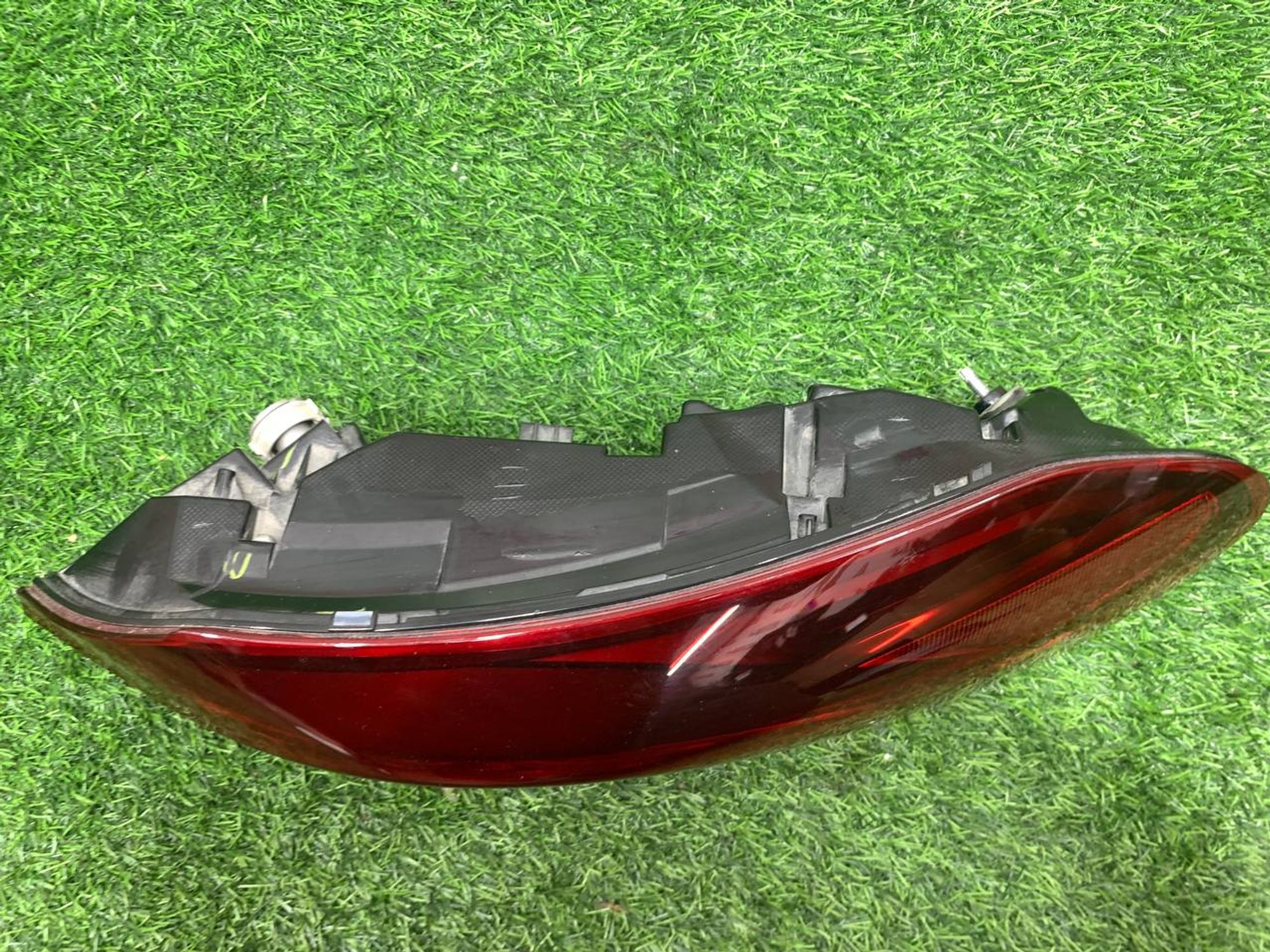 https://ycs.partsauto.market/partsauto-images/thmbs/userImages/h353NjtZg3VDP19b5HMt7LlpbQ93/part/a4e069ec-18be-4934-935b-dc36b7bfc5a0_1733408864600.jpg