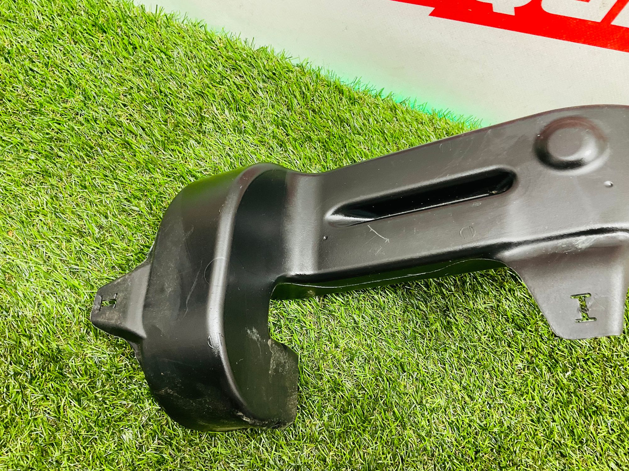https://ycs.partsauto.market/partsauto-images/thmbs/userImages/h353NjtZg3VDP19b5HMt7LlpbQ93/part/a4f3b33a-2d09-4179-910a-901ac27edd10_1785936103588.jpg