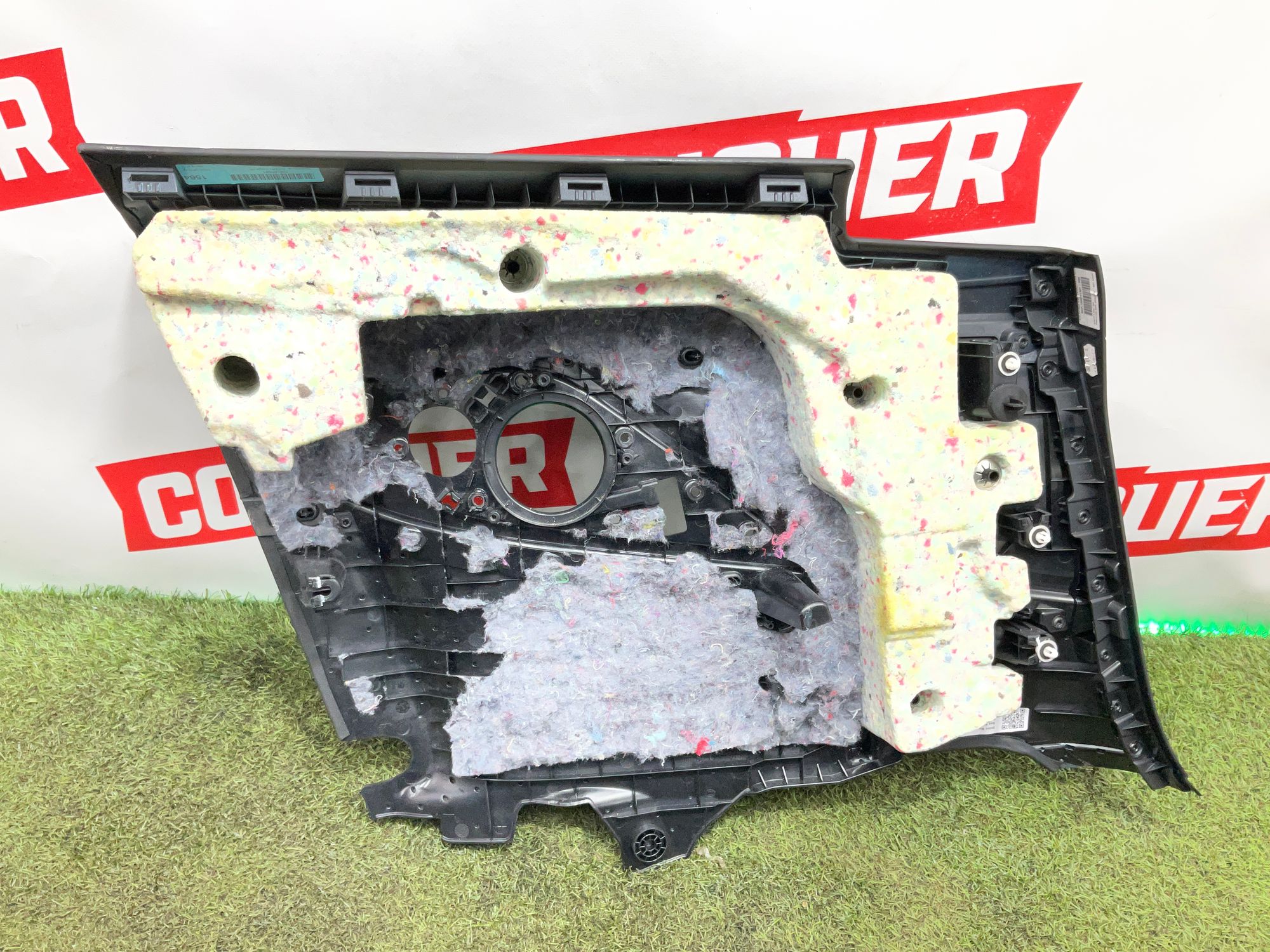 Обшивка салона задняя правая BMW M8 F92 2019, 10000 рублей, Москва