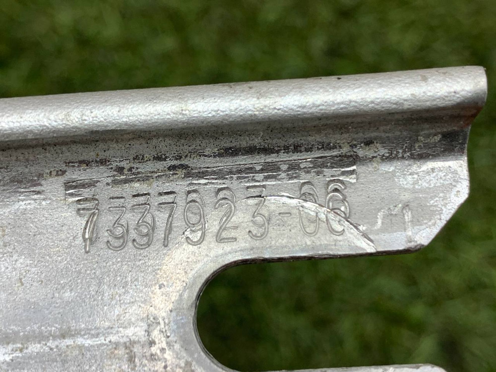 https://ycs.partsauto.market/partsauto-images/thmbs/userImages/h353NjtZg3VDP19b5HMt7LlpbQ93/part/a5466e2a-79e4-4dcf-8da0-9215016bafa5_1718724748265.jpg