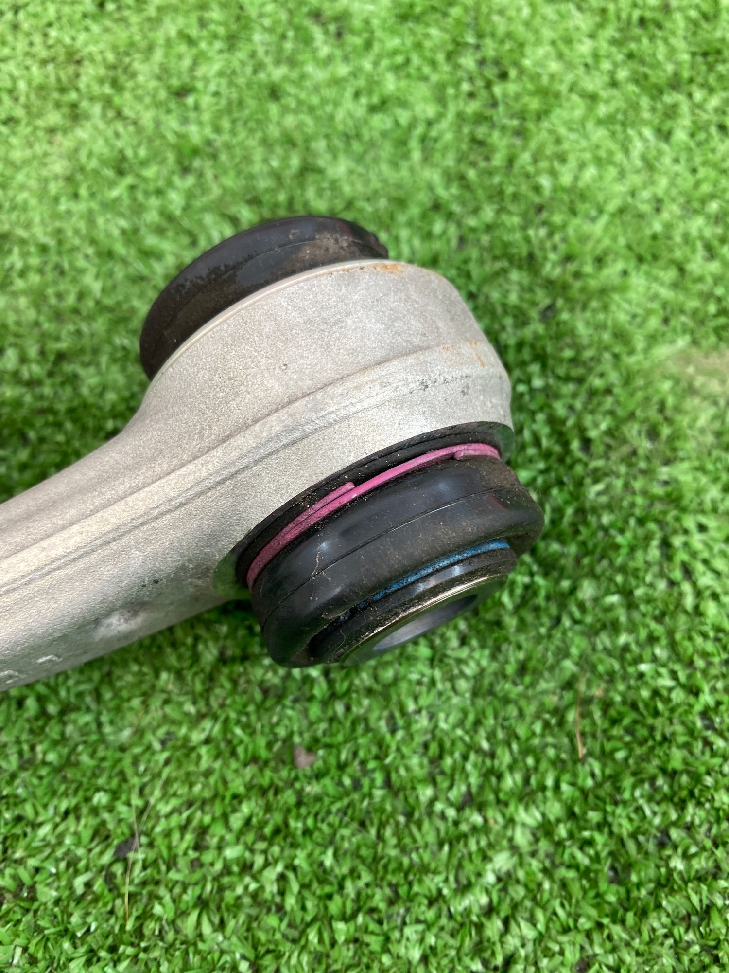 https://ycs.partsauto.market/partsauto-images/thmbs/userImages/h353NjtZg3VDP19b5HMt7LlpbQ93/part/a553b018-e452-48e6-975e-ccf8048a392a_1749554322713.jpg